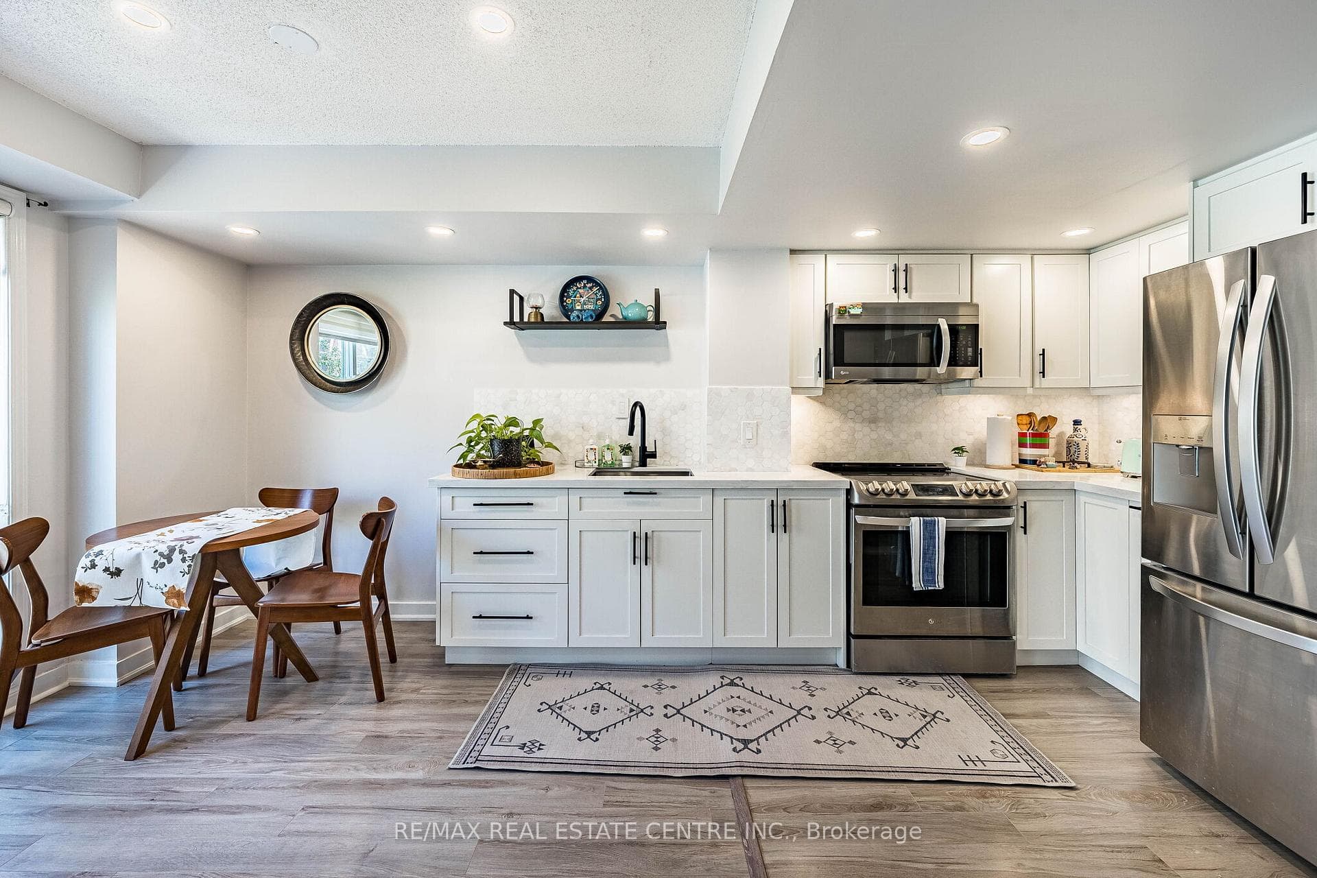 16 Laidlaw Street Unit 920, High Park / Junction / Roncesvalles, ON M6K 1X2 - Photo 1