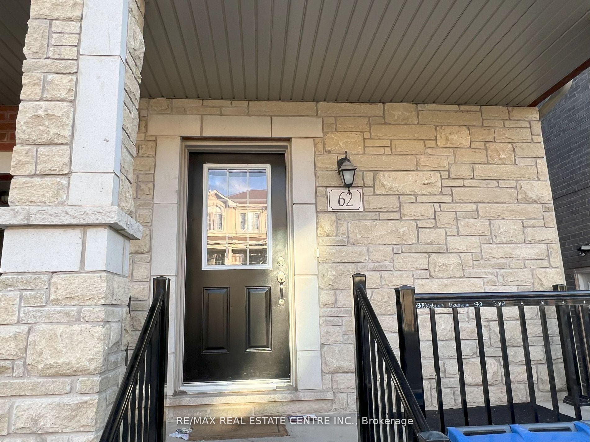 62 Hashmi Place, Brampton, ON L6Y 6K1 - Photo 1