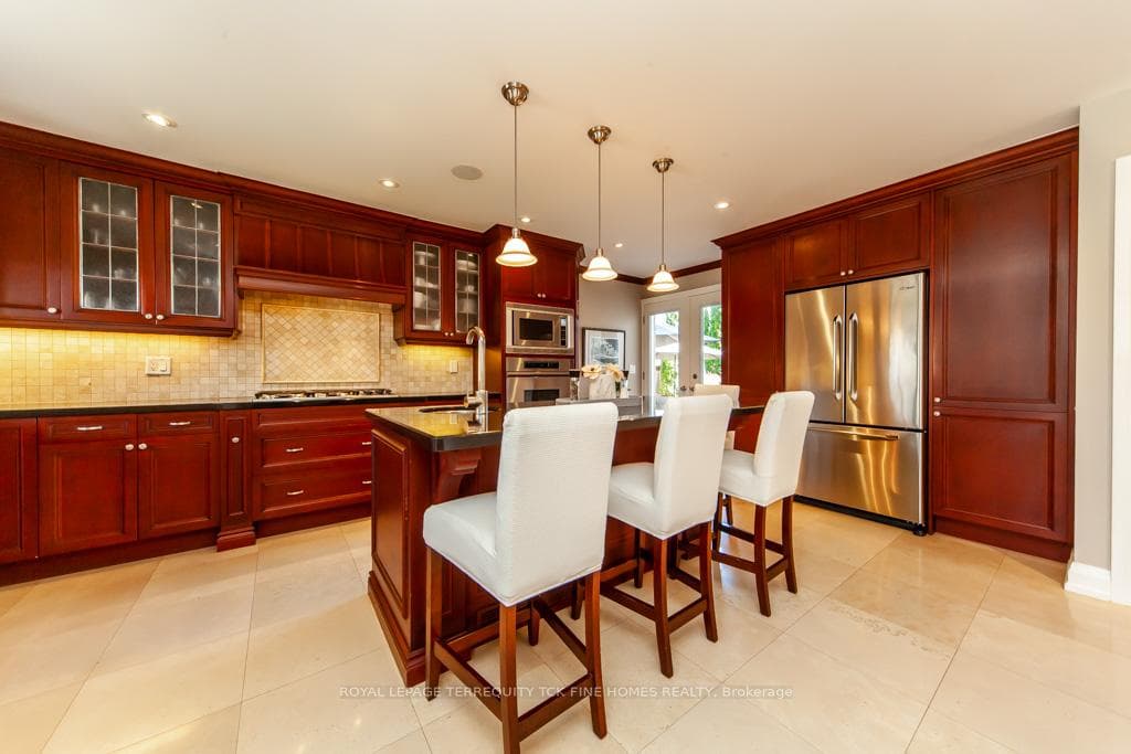 19 Sir Caradoc Place, Markham, ON L3P 2X5 - Photo 1