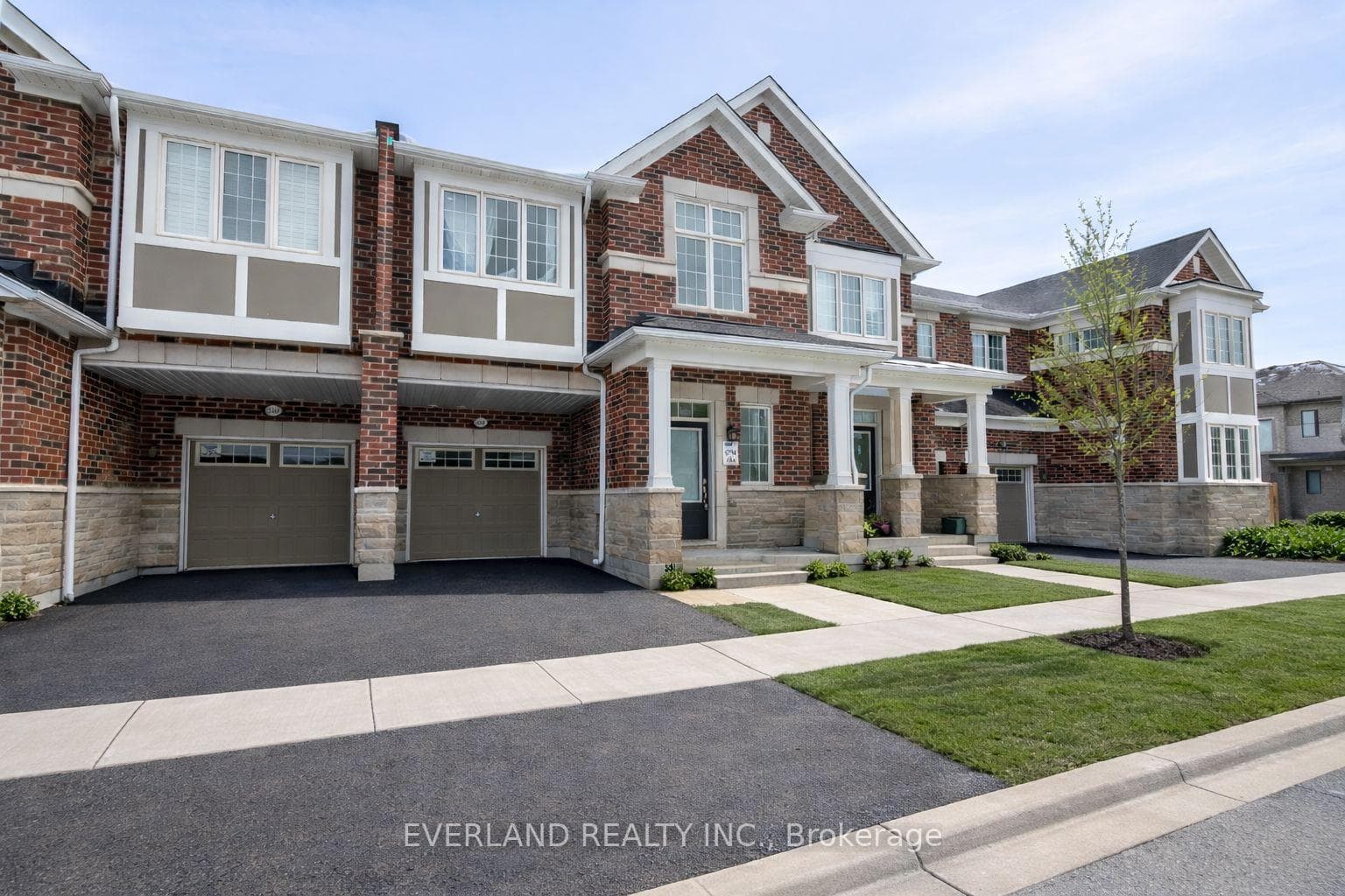 3305 Thunderbird Promenade, Pickering, ON L1X 0N4 - Photo 1