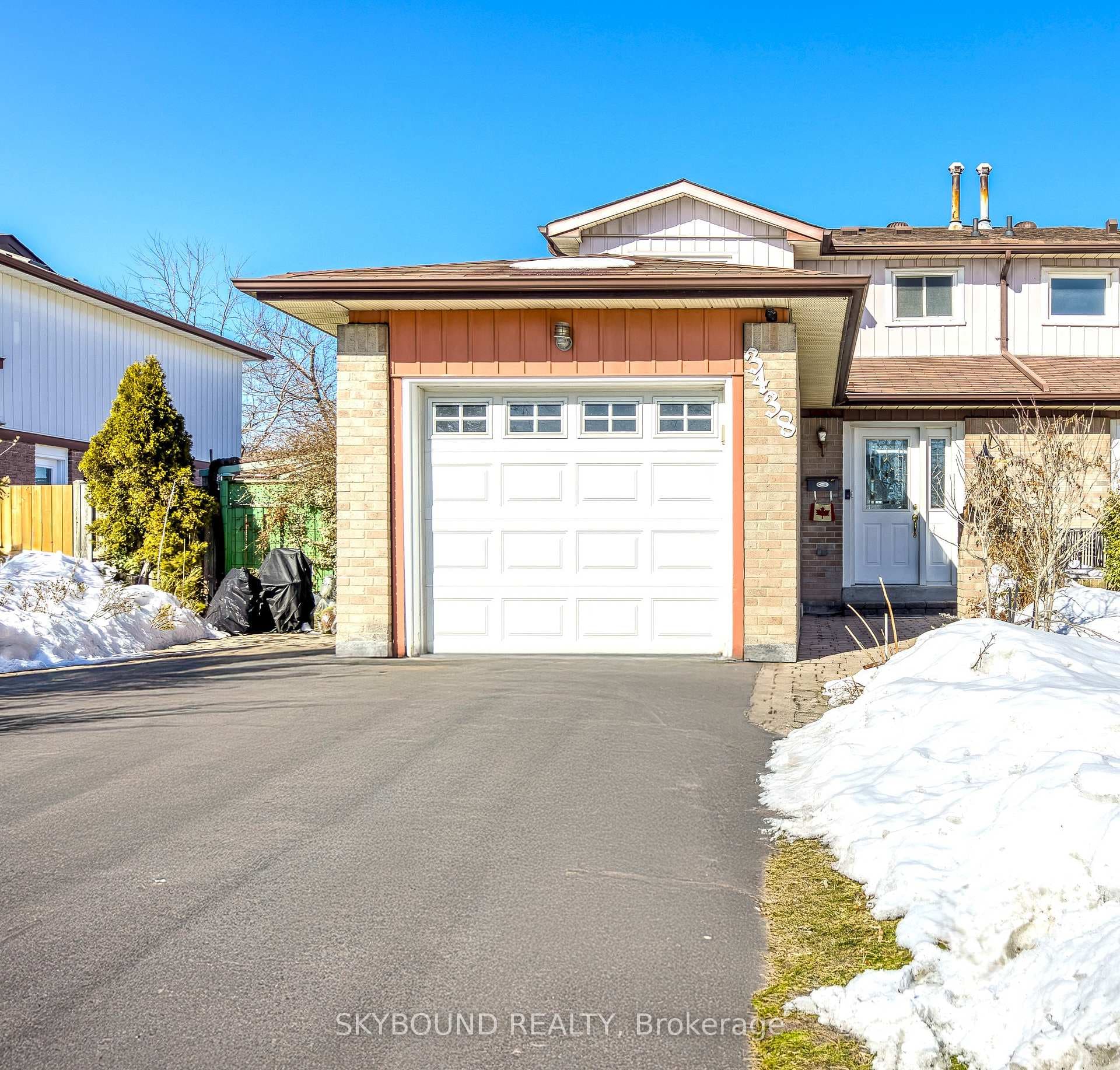 3438 Martins Pine Crescent, Mississauga, ON L5L 1G4 - Photo 1
