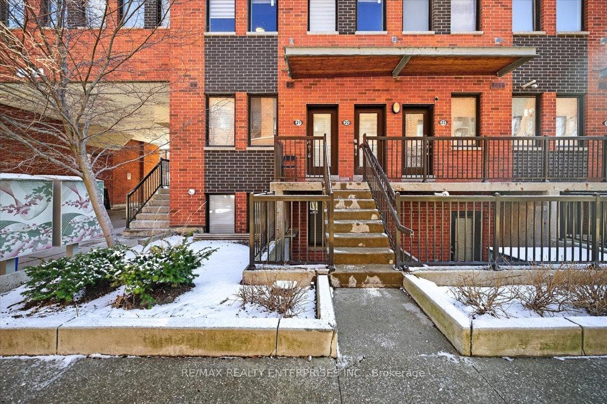 871 Wilson Avenue Unit 21, Downsview / Black Creek, ON M3K 1E6 - Photo 1