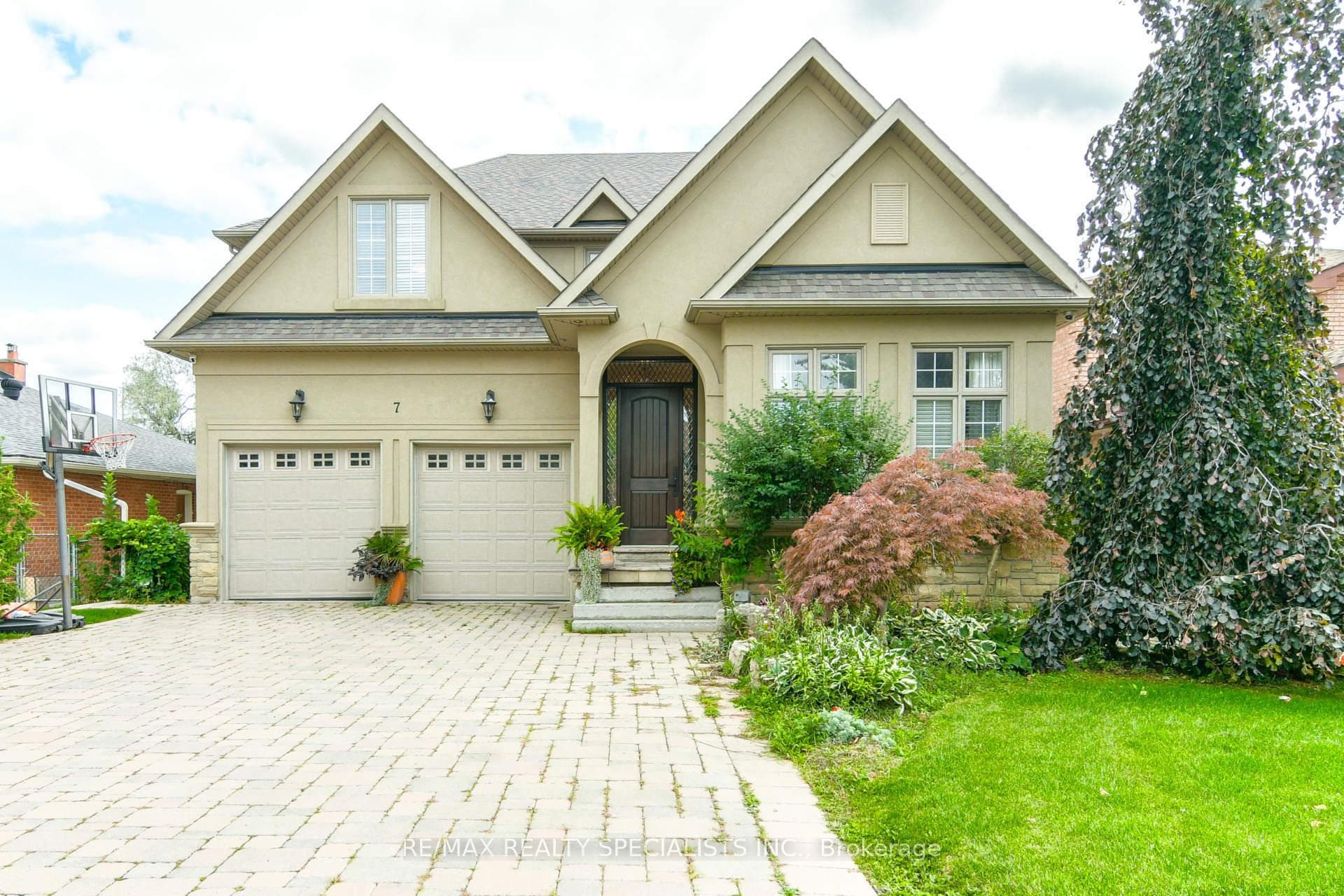 7 Scott Drive Unit Upper, Richmond Hill, ON L4C 6V5 - Photo 1