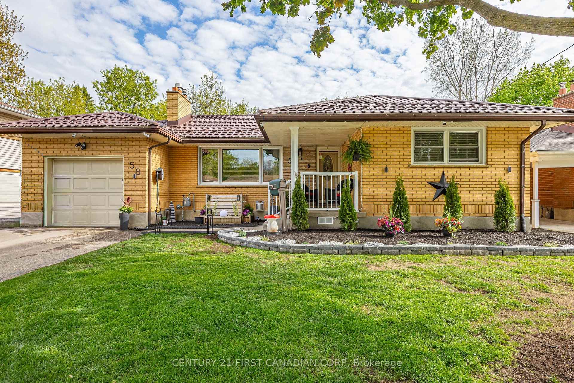 58 Centre Crescent, London South, ON N6J 2Z6 - Photo 1