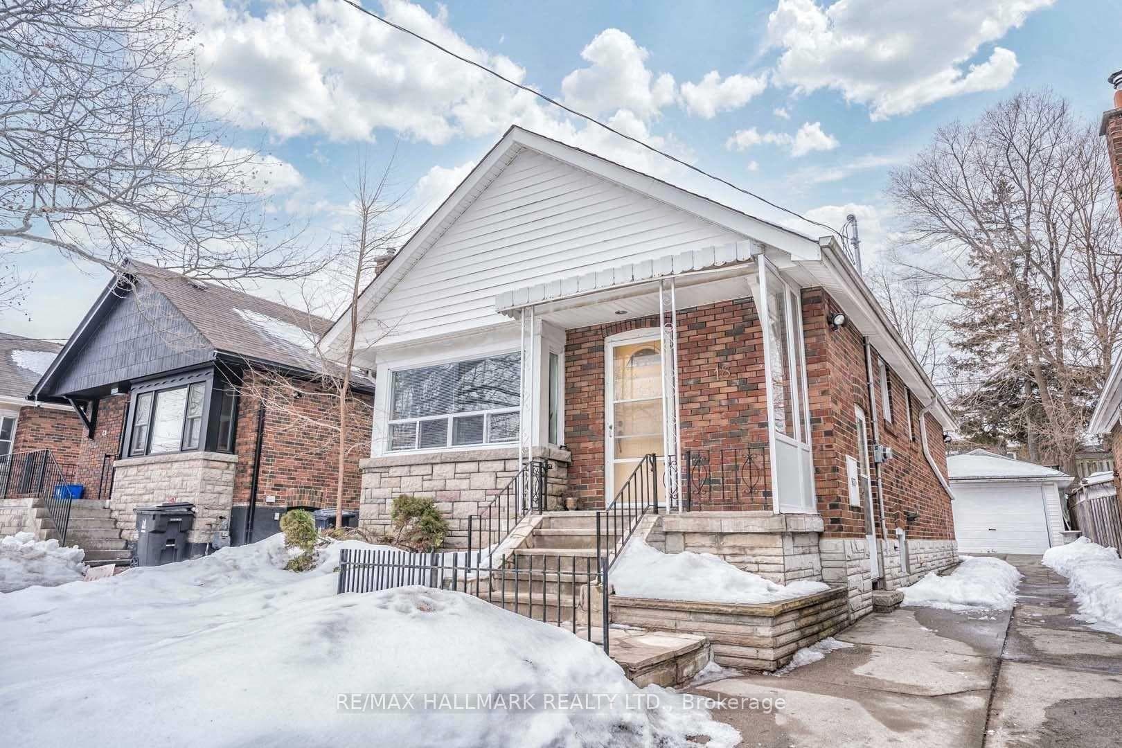 18 Roblin Avenue, Danforth / East York, ON M4C 3P8 - Photo 1