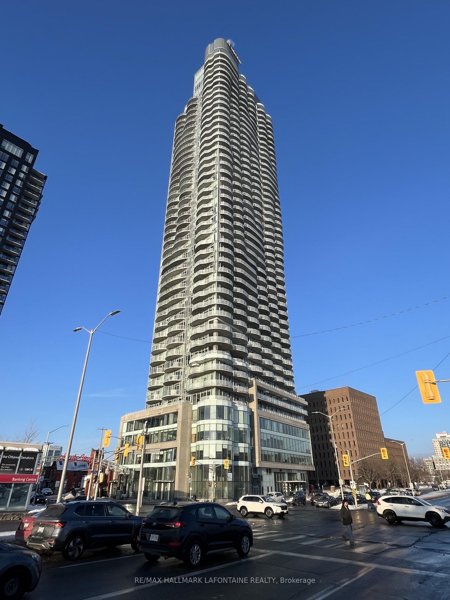 805 Carling Avenue Unit 806, Dows Lake - Civic Hospital and Area, ON K1S 5W9 - Photo 1