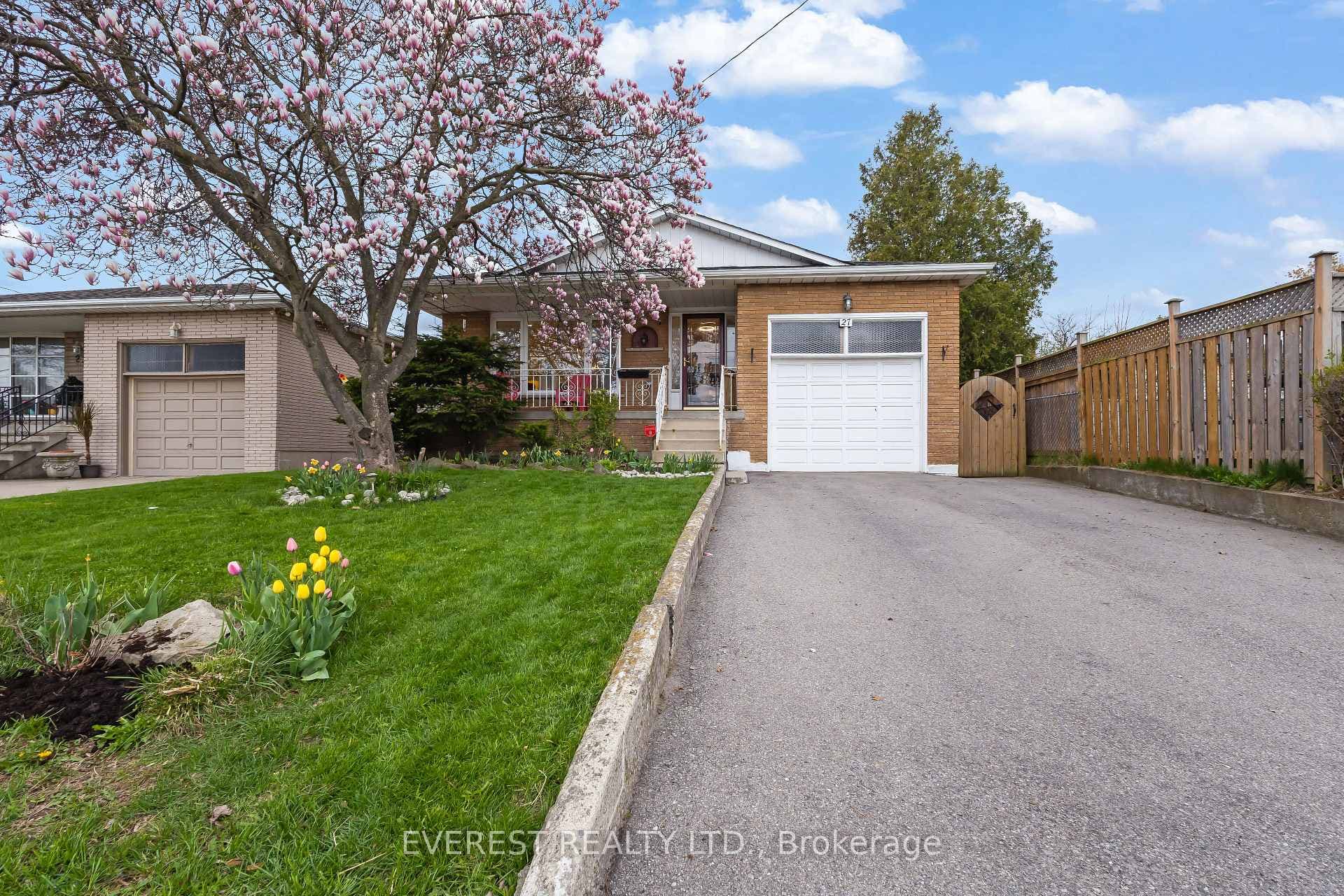 27 Lavina Crescent, Hamilton
