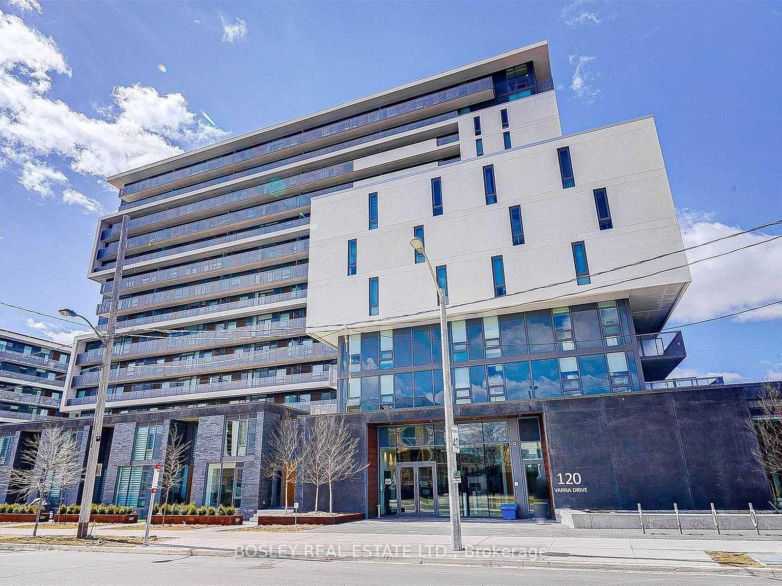 120 Varna Drive Unit 604, Lawrence Park / Bedford Park, ON M6A 0B3 - Photo 1