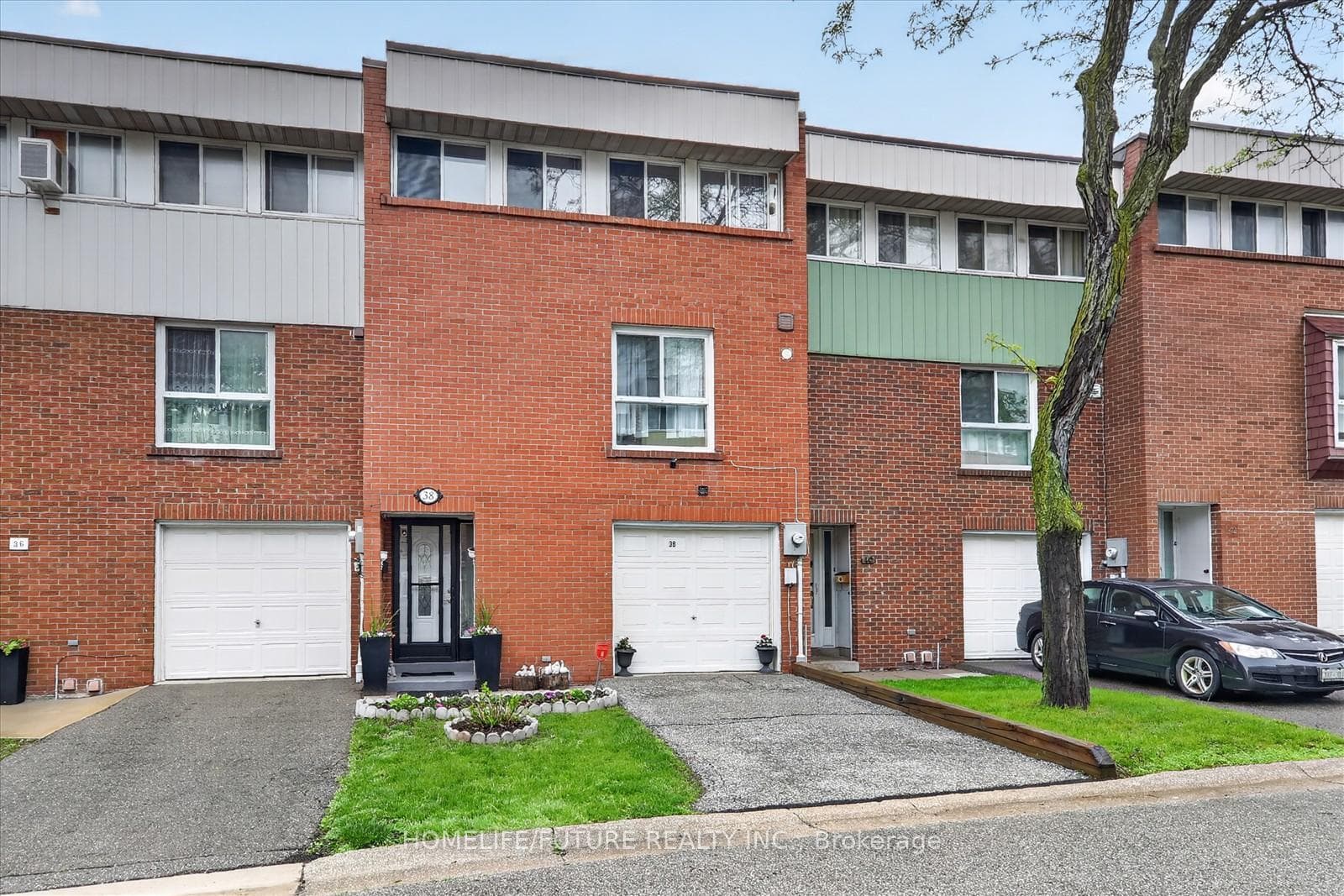 38 John Cabot Way Unit 70, Downsview / Black Creek, ON M3N 2T7 - Photo 1