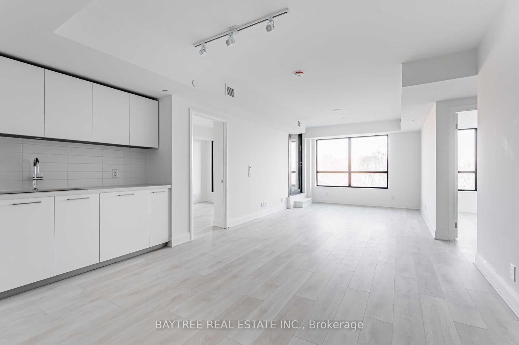 33 Frederick Todd Way Unit 323, Flemingdon Park / Don Mills, ON M4G 0C9 - Photo 1