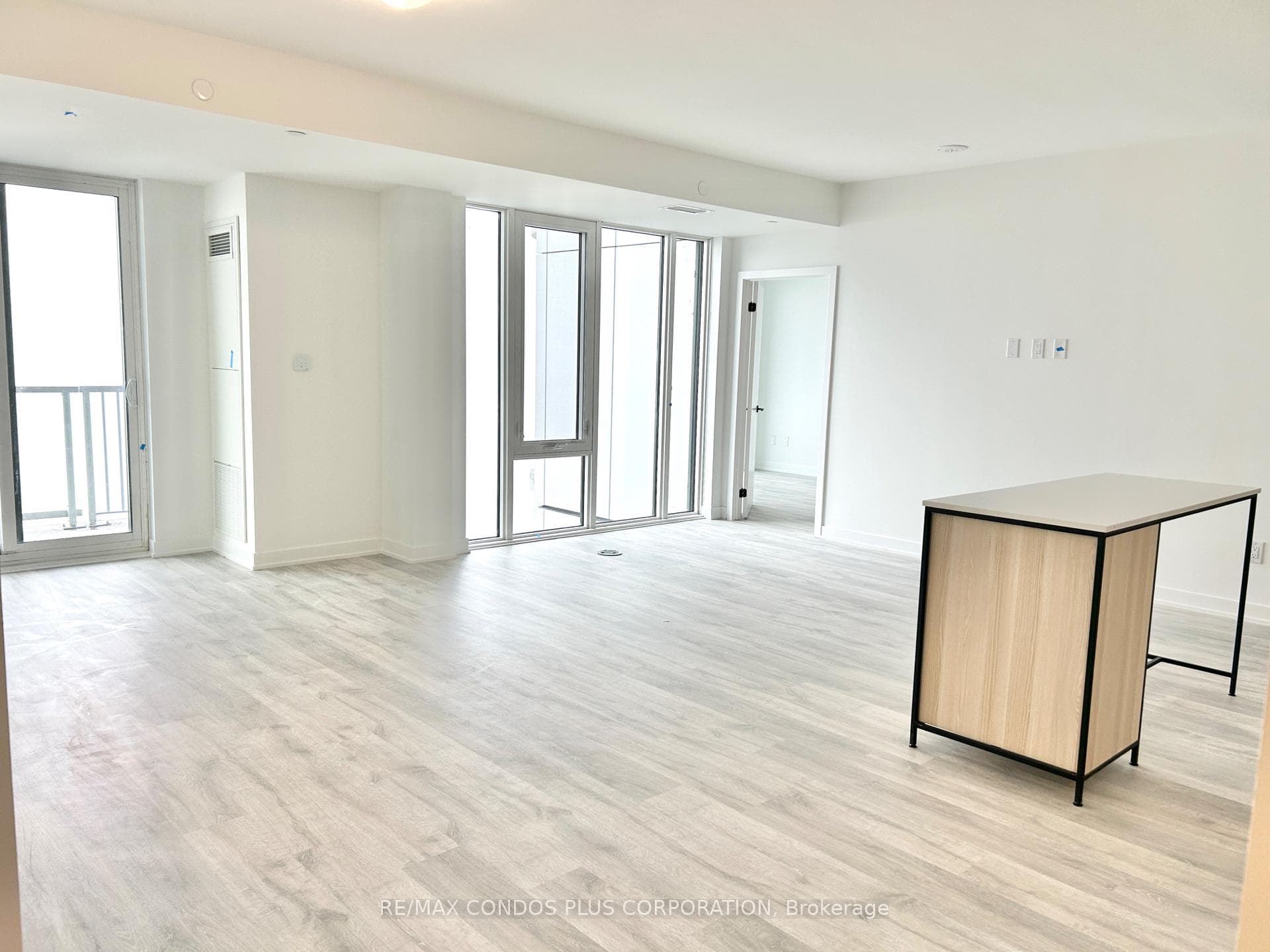 220 Missinnihe Way Unit 1310, Mississauga