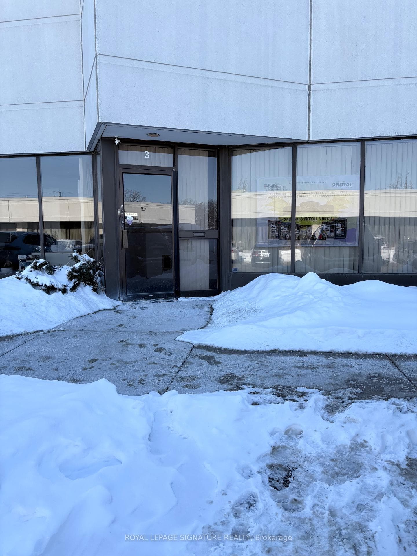 2798 Thamesgate Drive Unit 3, Mississauga, ON L4T 4E8 - Photo 1