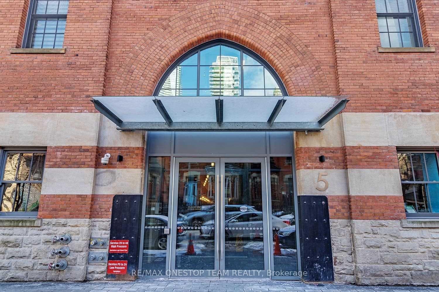 5 St Joseph Street Unit 1101, Toronto C01