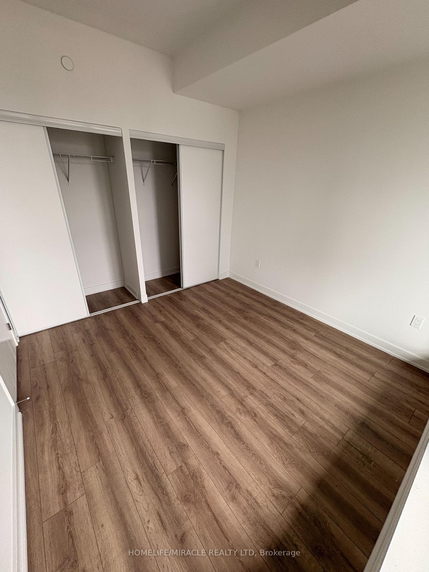 1 Quarrington Lane Unit 810, Don Mills / Parkwoods / Victoria Village, ON M3C 0S4 - Photo 1