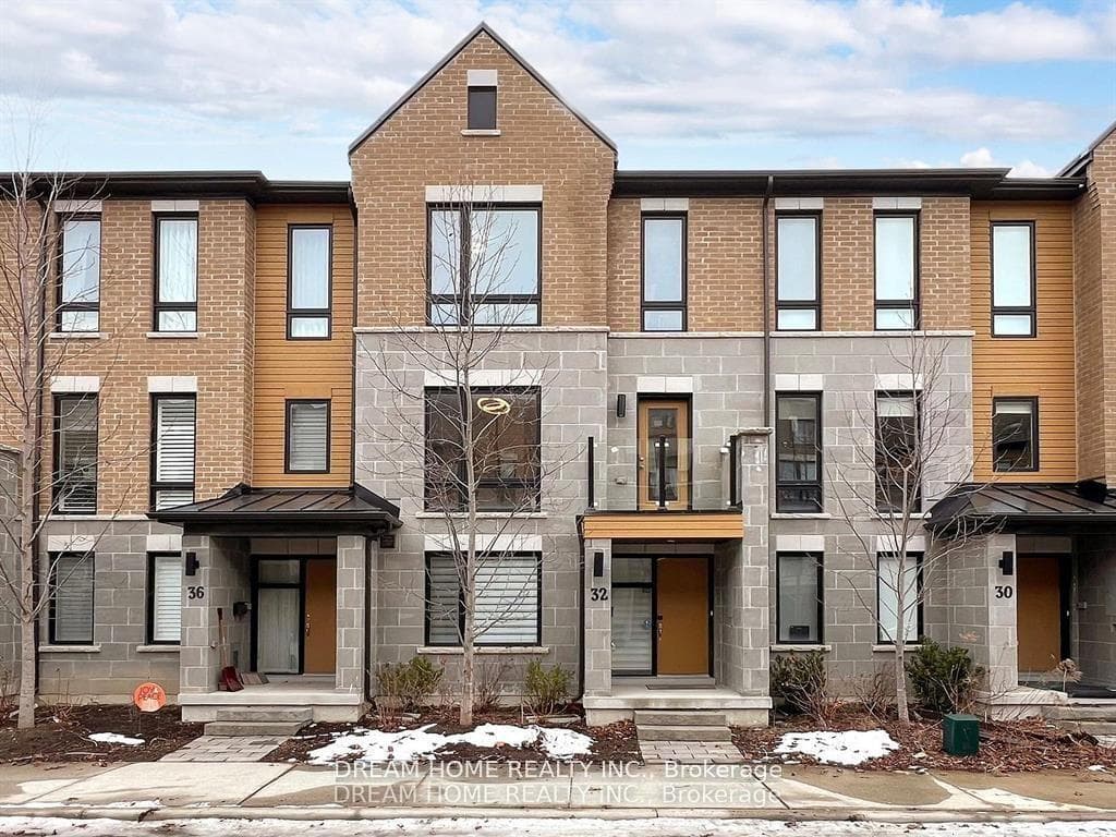 32 Kenneth Wood Crescent, Toronto C14