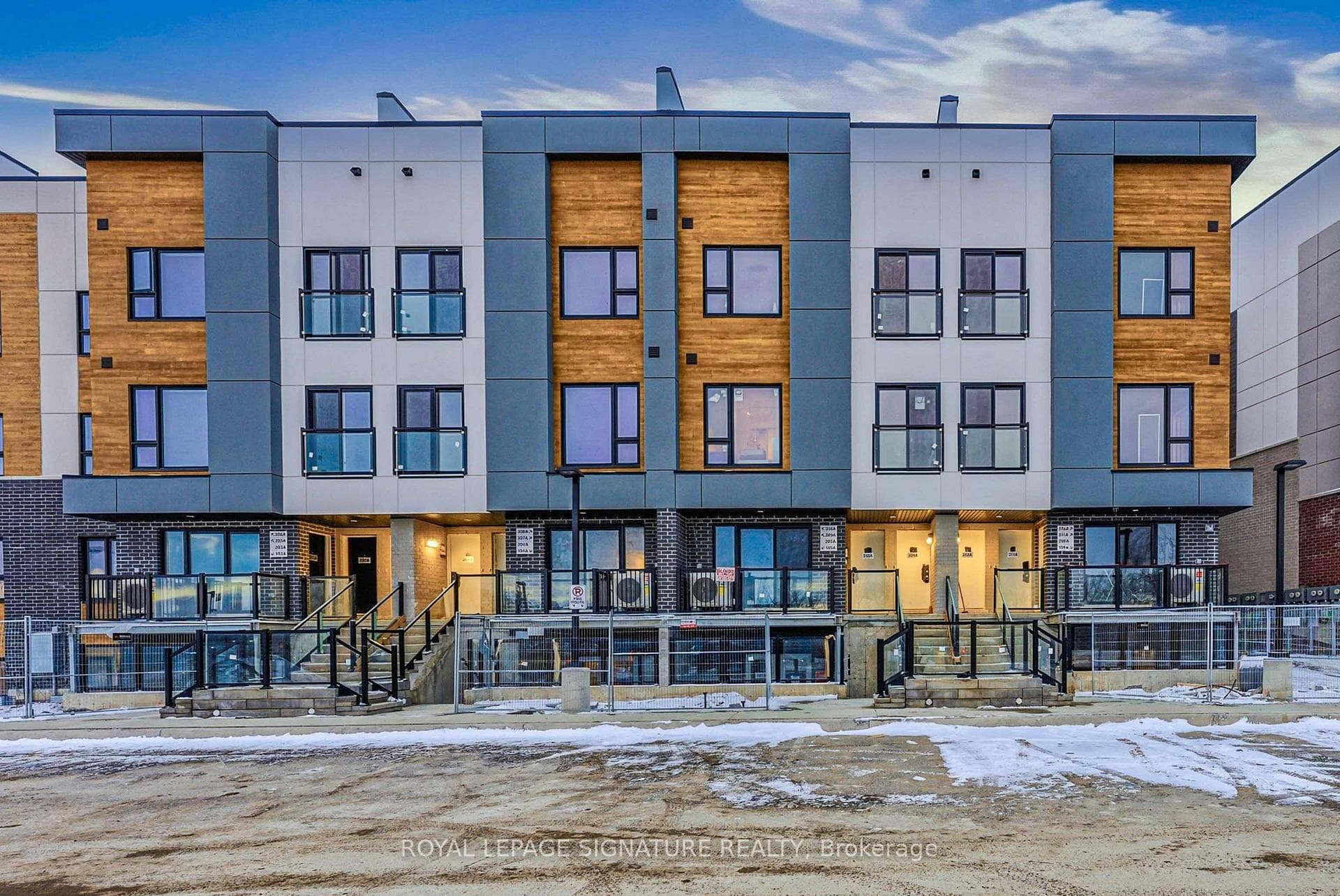 16 Melbourne Avenue Unit 309A, St. Catharines, ON L2P 0G5 - Photo 1