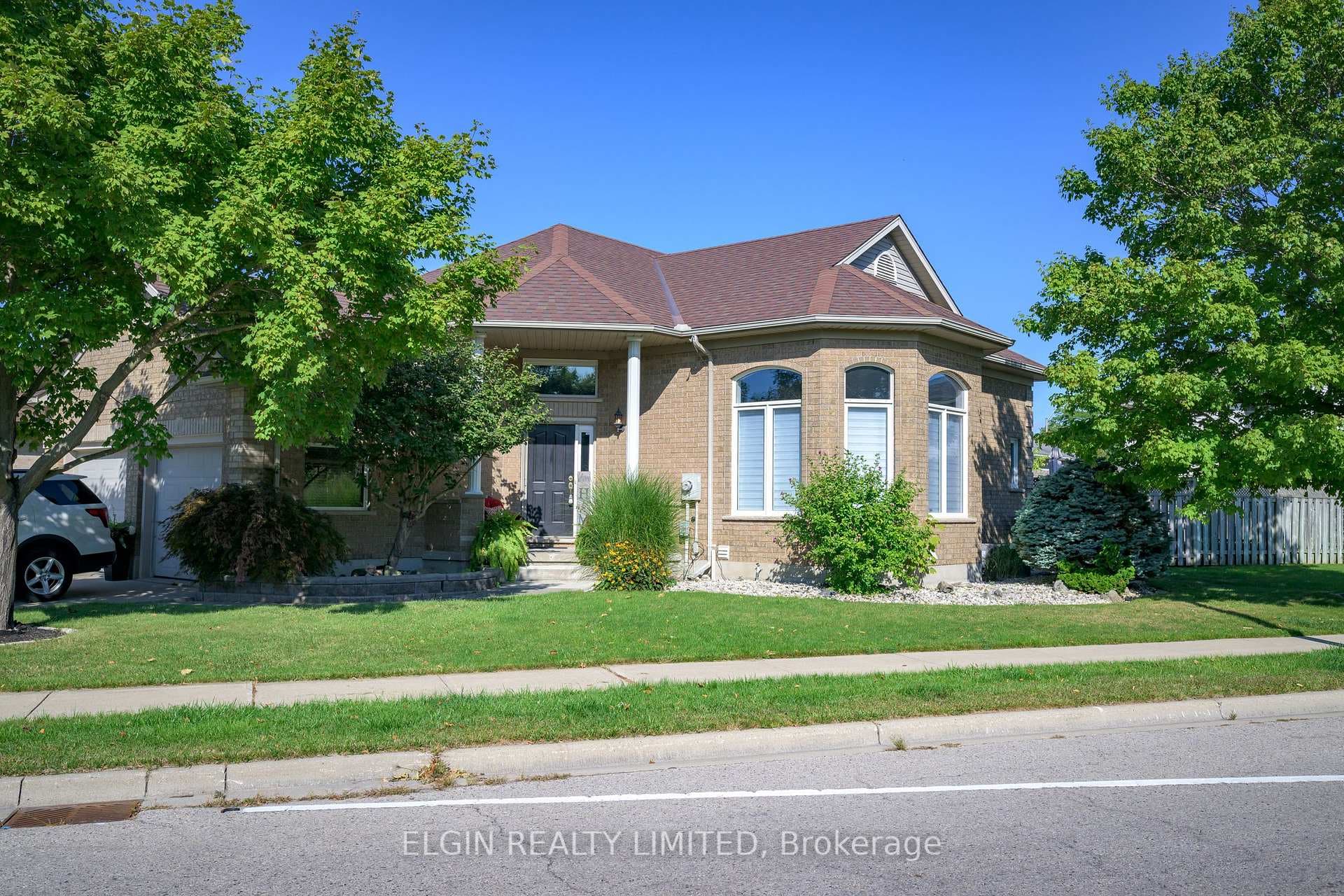 2 Galbraith Court, St. Thomas, ON N5R 6G8 - Photo 1