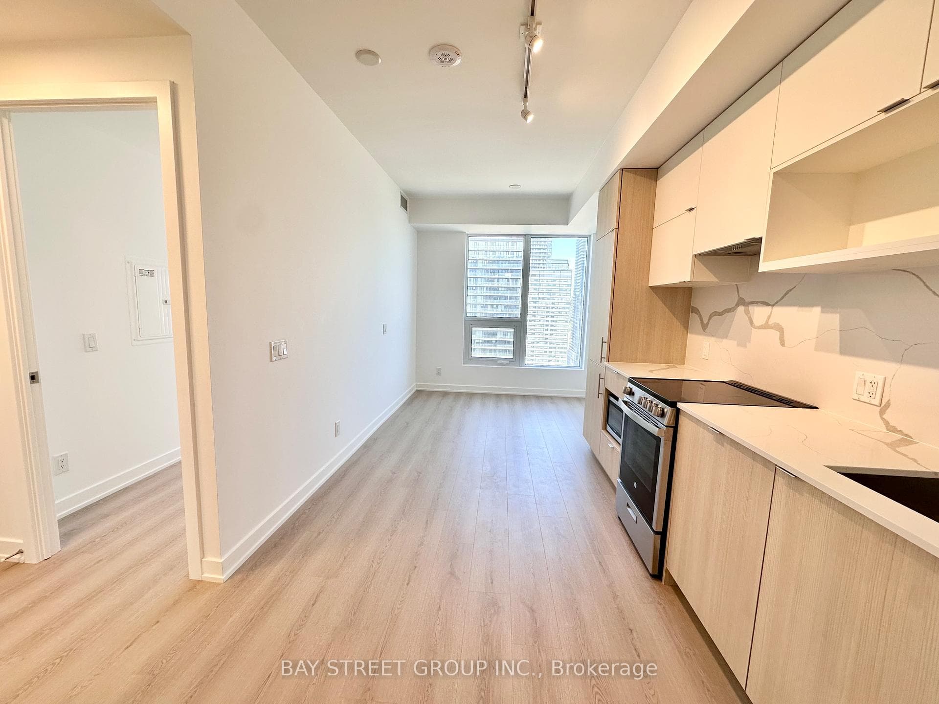 100 Queen Street Unit 3001, Regent Park / Cabbagetown / St. James Town, ON M5C 0B5 - Photo 1
