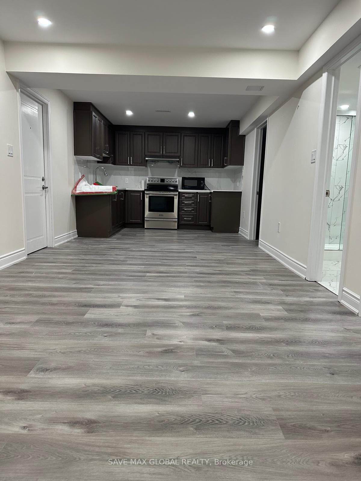 28 Kalmia Road, Brampton