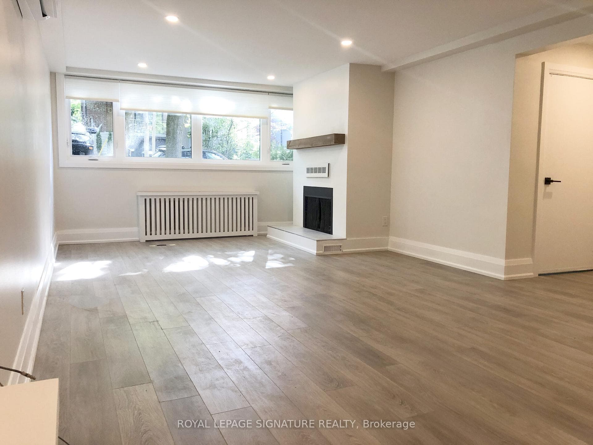 218 Wheeler Avenue Unit 1, The Beaches / Upper Beaches, ON M4L 1V5 - Photo 1
