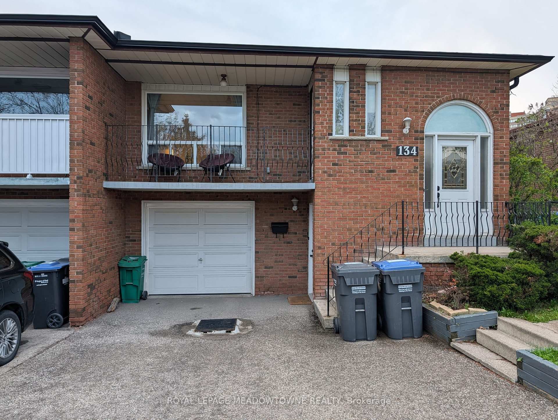 134 Chalfield Lane, Mississauga, ON L4Z 1L2 - Photo 1