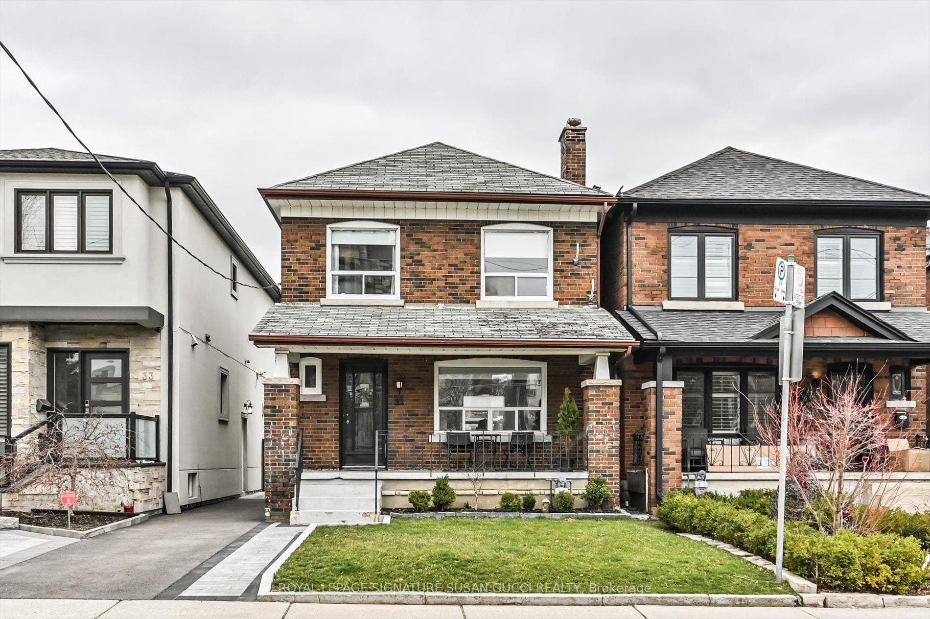 31 Lesmount Avenue, Toronto E03