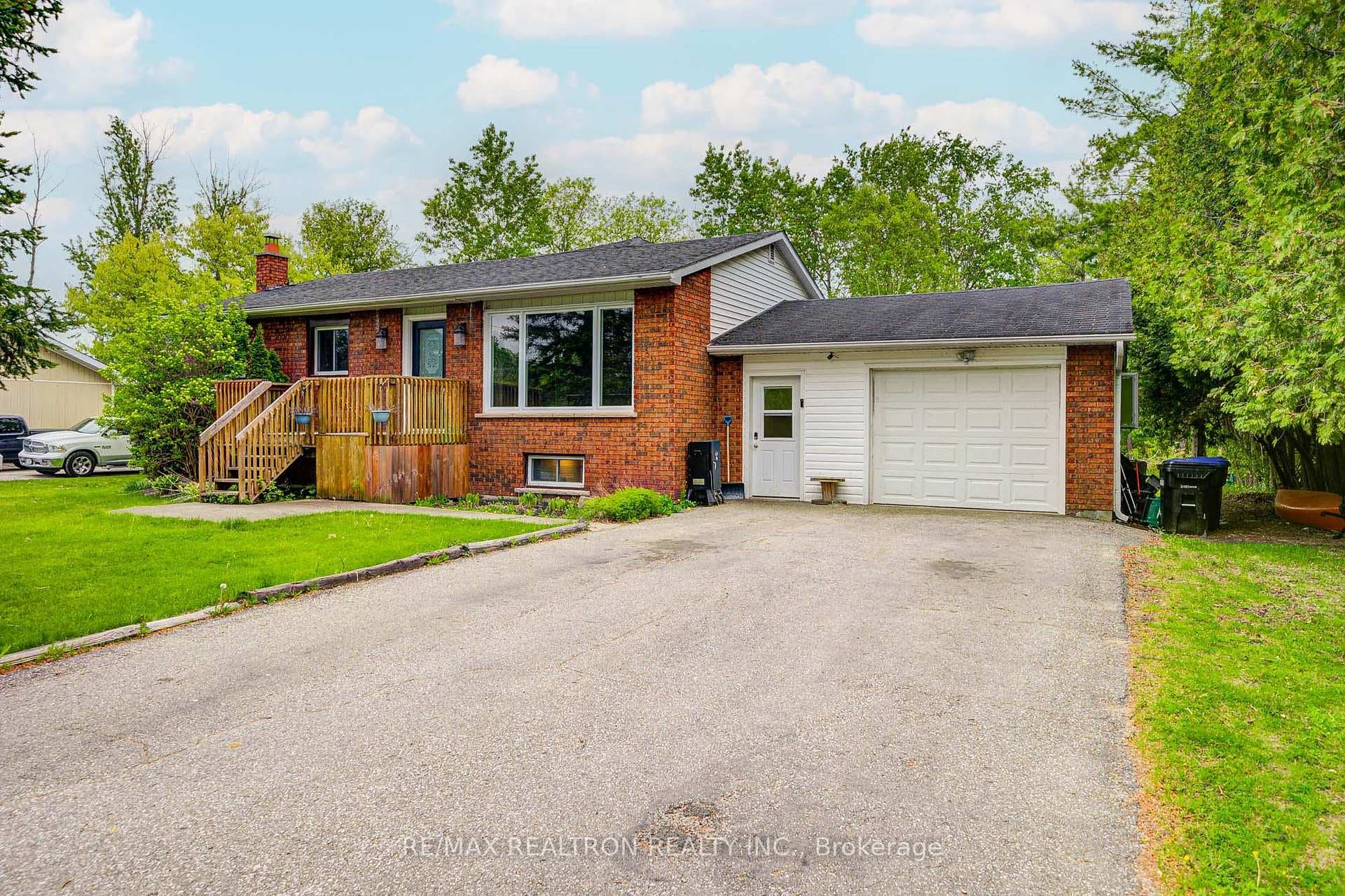 1147 Belle Aire Beach Road, Innisfil, ON L0L 1C0 - Photo 1