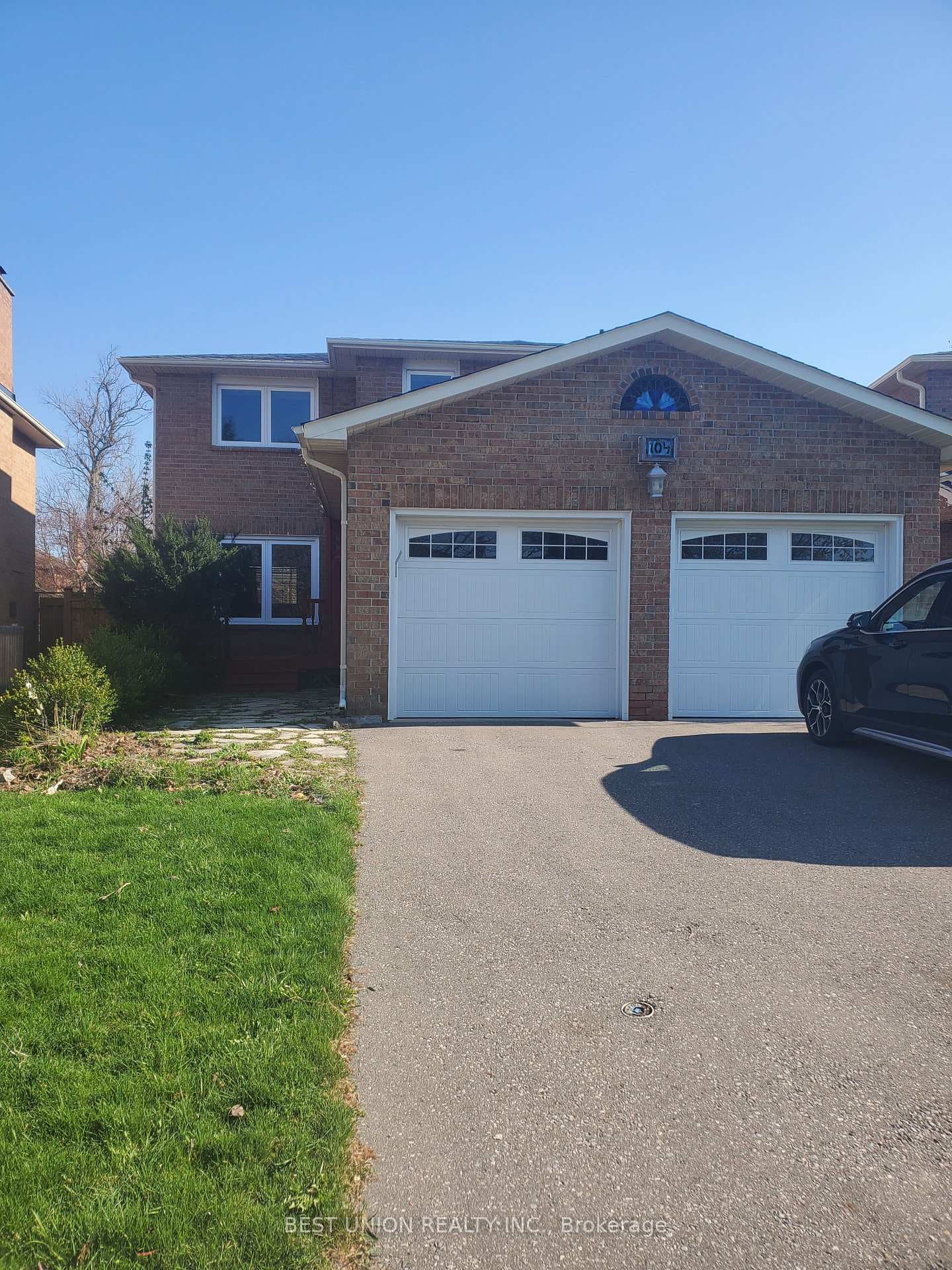 104 Houseman Crescent, Richmond Hill, ON L4C 7S5 - Photo 1