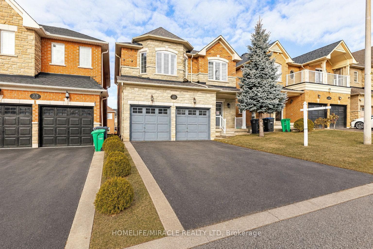 25 Oblate Crescent, Brampton, ON L6Y 0K2 - Photo 1