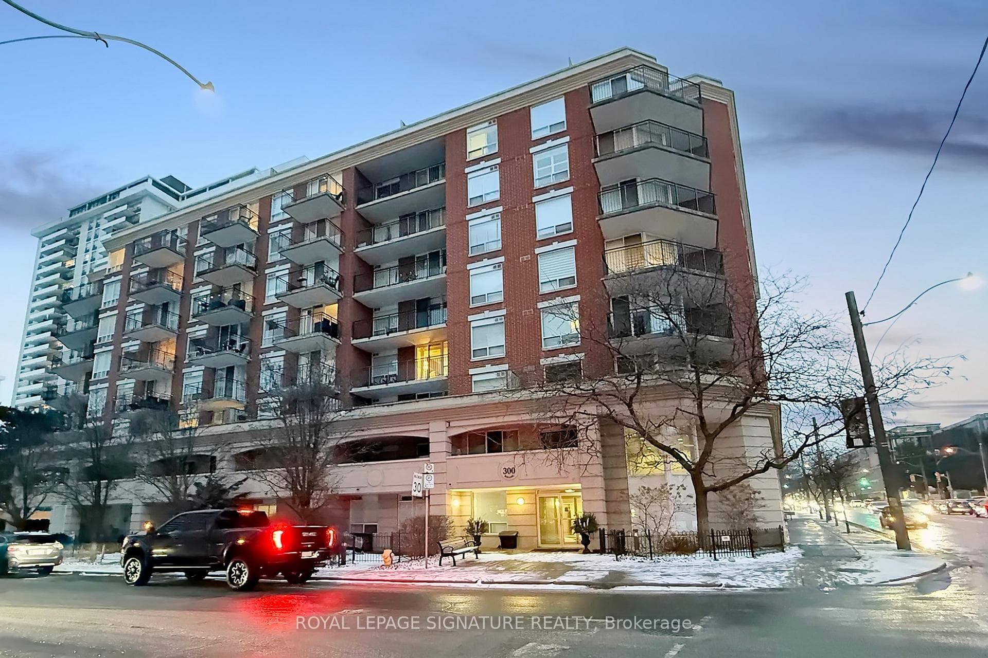 300 Balliol Street Unit 205, Leaside / Davisville, ON M4W 3G6 - Photo 1