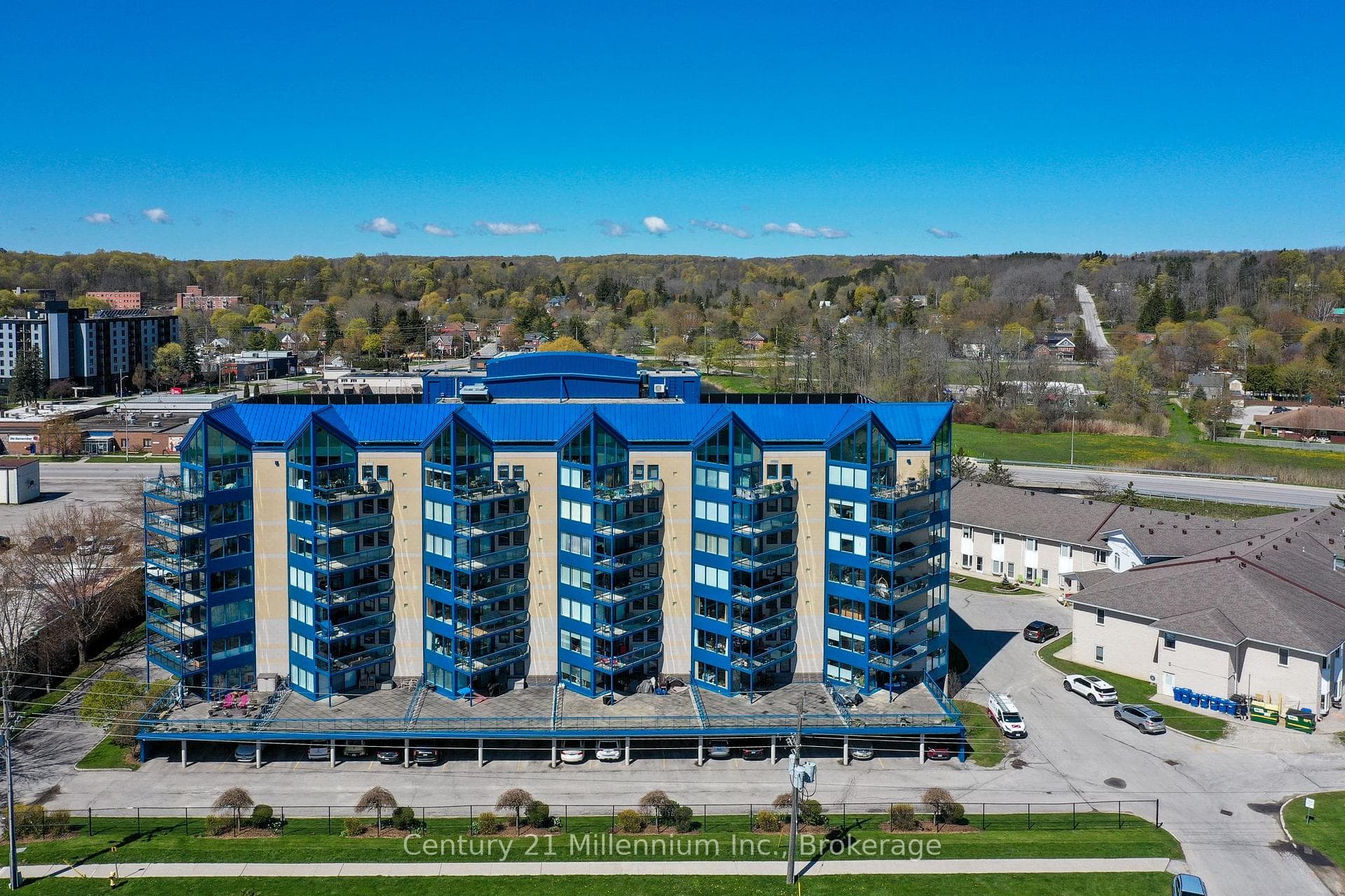 1455 2nd Avenue Unit 402, Owen Sound, ON N4K 6V3 - Photo 1