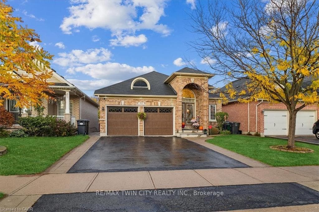 52 Mistycreek Crescent, Brampton, ON L7A 3E8 - Photo 1