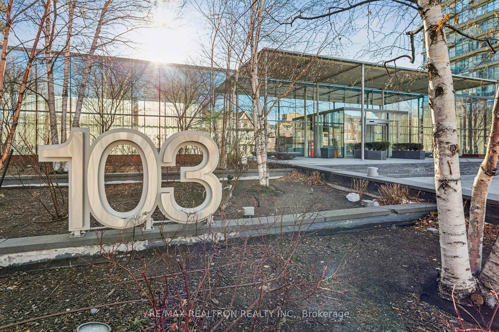 103 The Queensway N/A Unit 2805, High Park / Junction / Roncesvalles, ON M6S 5B3 - Photo 1