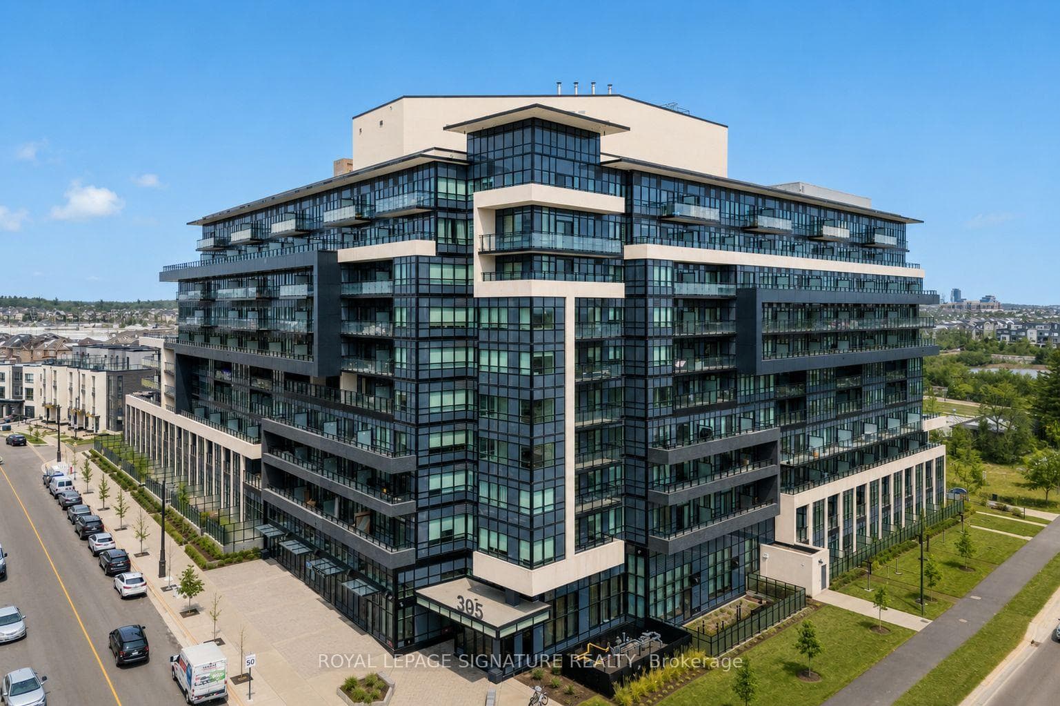 395 Dundas Street Unit 132, Oakville, ON L6M 5R8 - Photo 1