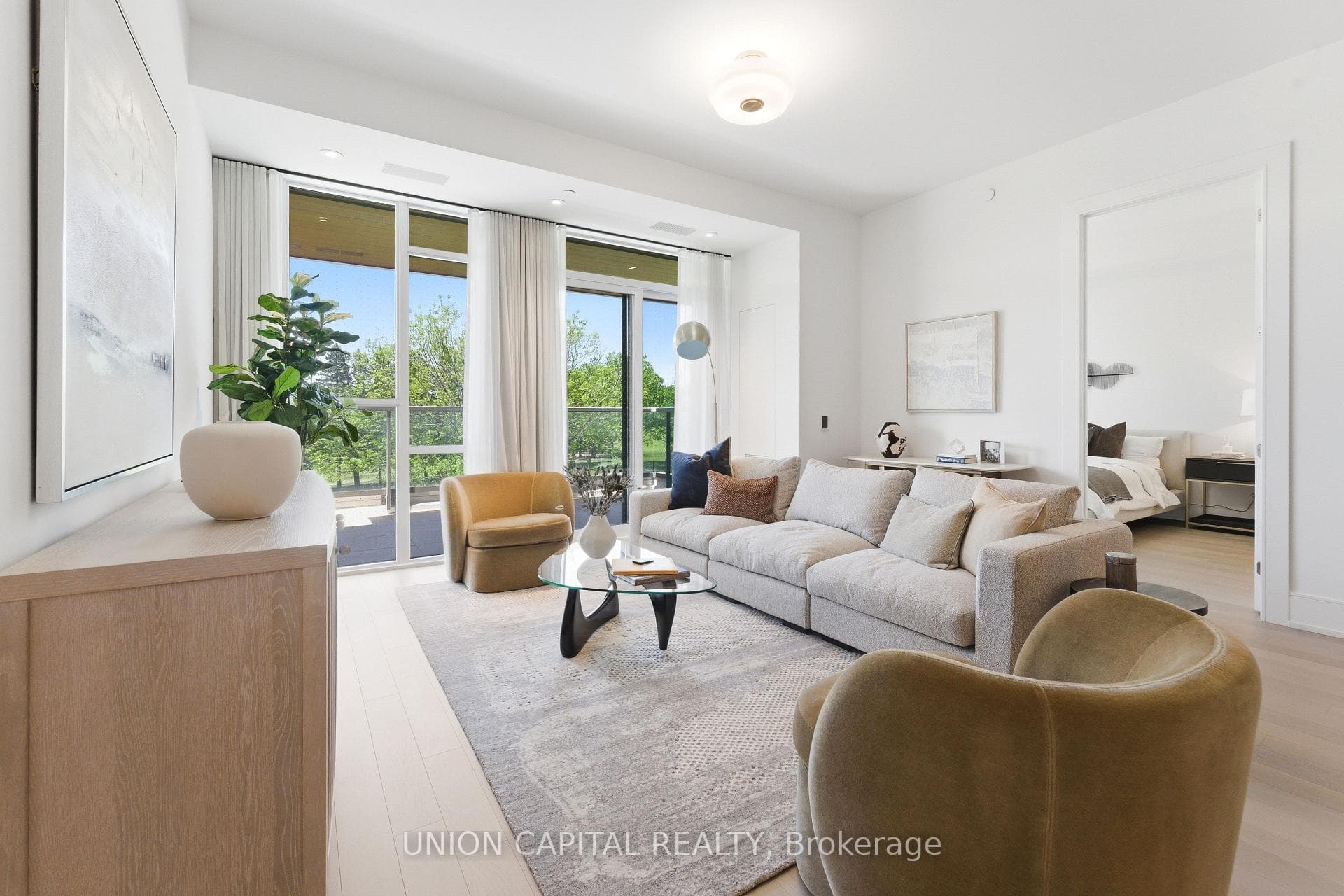 397 Royal Orchard Boulevard Unit 204, Markham