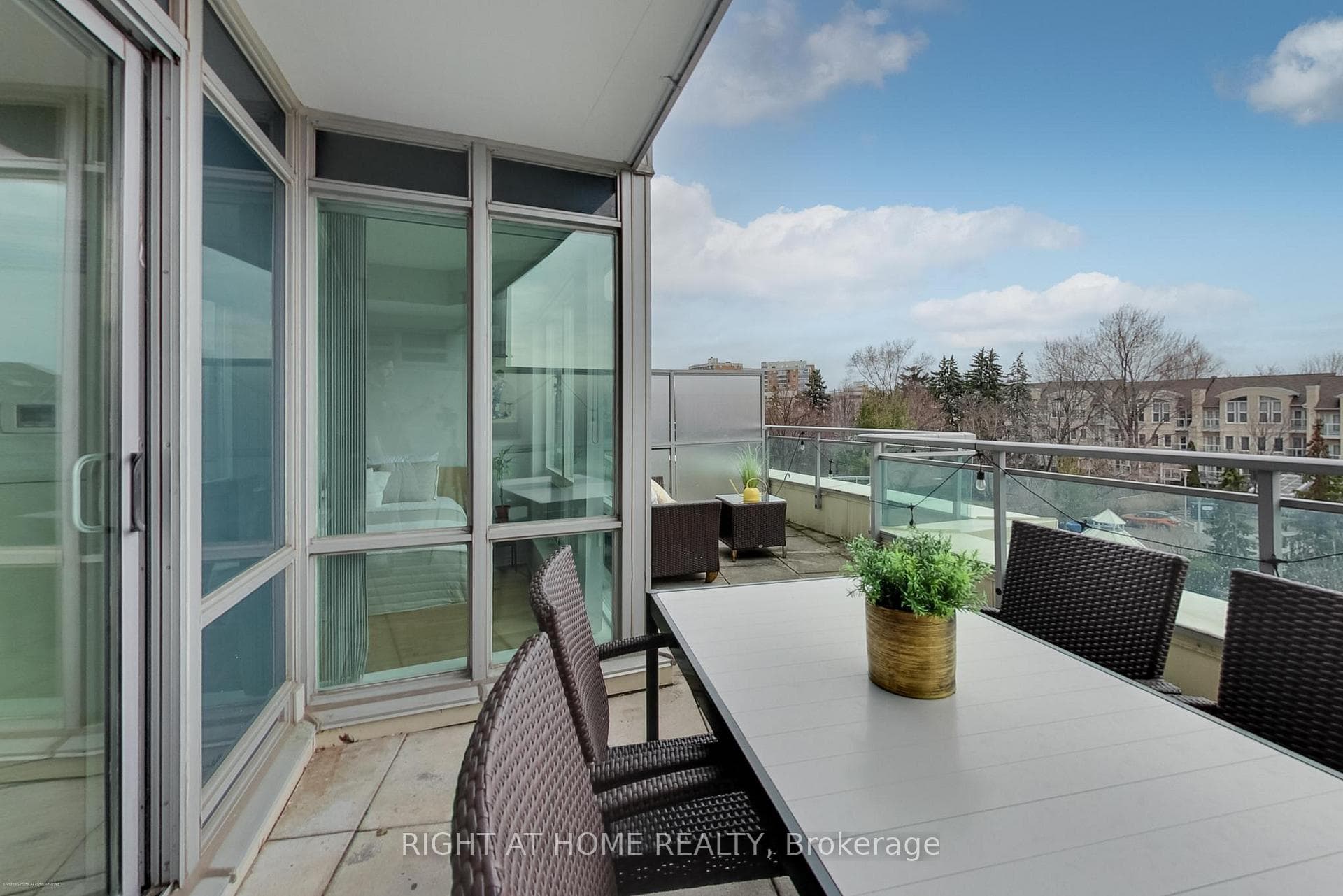 60 Byng Avenue Unit 308, Willowdale / Newtonbrook, ON M2N 7K3 - Photo 1