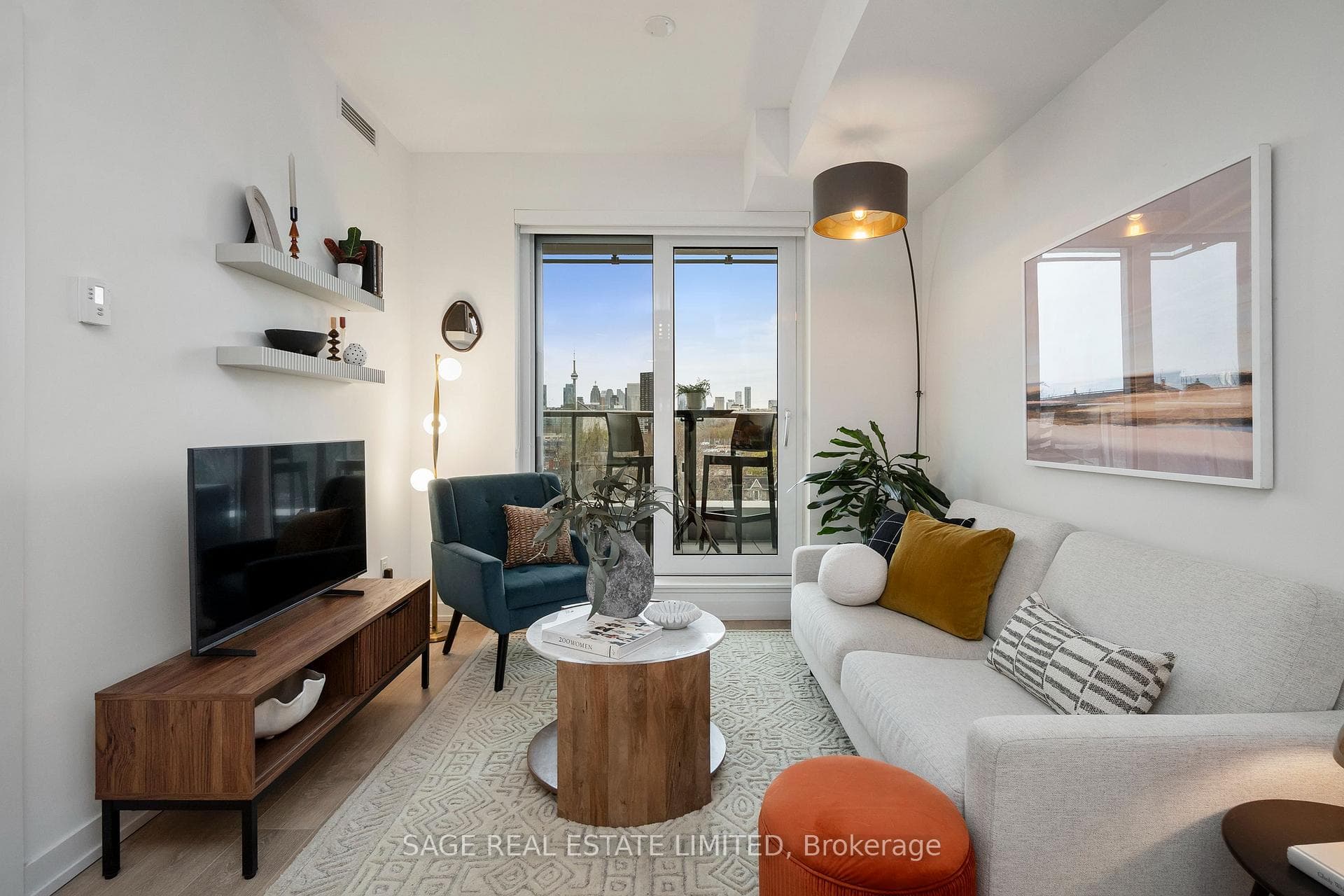 150 Logan Avenue Unit 606, Riverdale / Leslieville, ON M4M 0E4 - Photo 1
