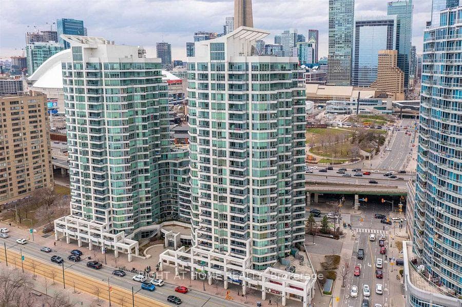 228 Queens Quay Unit 2801 (Ph 1), Downtown Toronto / Waterfront, ON M5J 1B5 - Photo 1