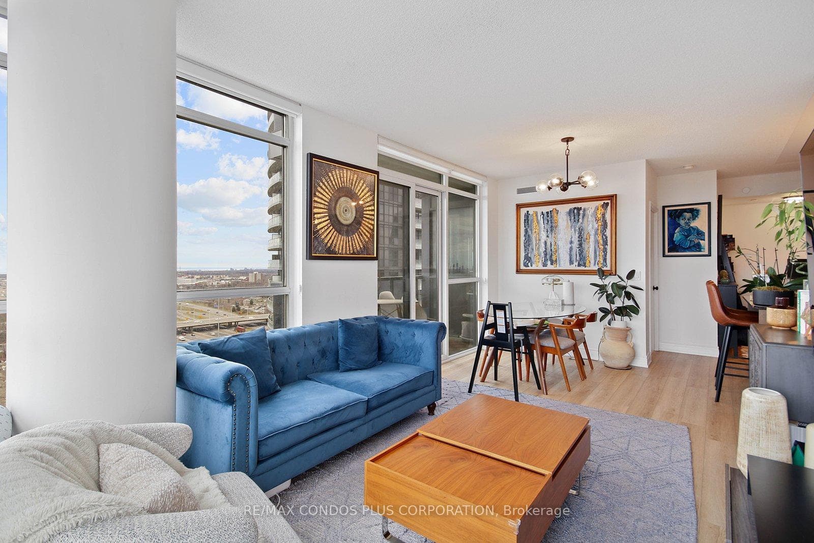 9 Valhalla Inn Road Unit 1802, Etobicoke (Islington / Rexdale), ON M9B 1S9 - Photo 1