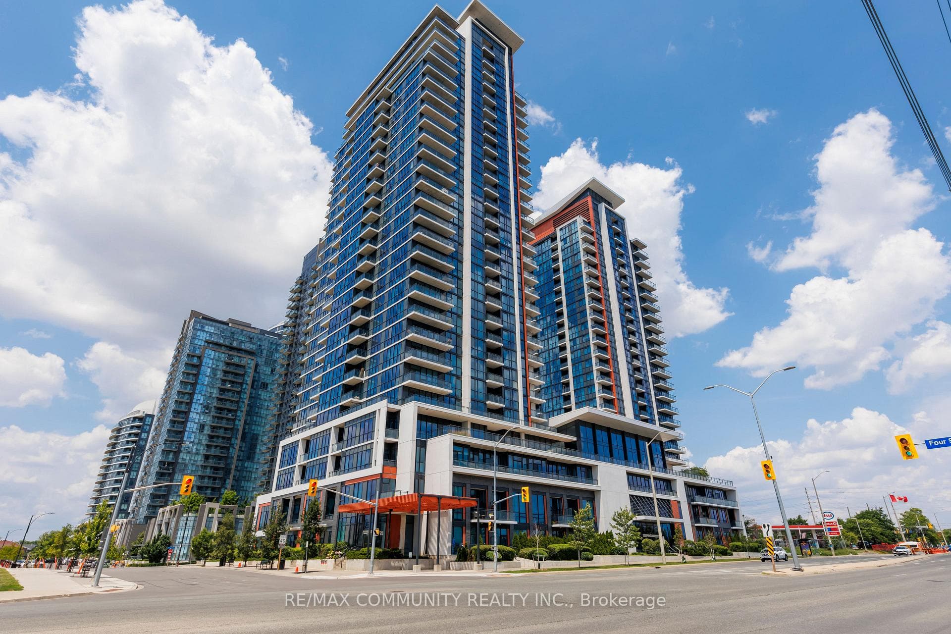 75 Eglinton Avenue Unit 405, Mississauga, ON L5R 0E5 - Photo 1