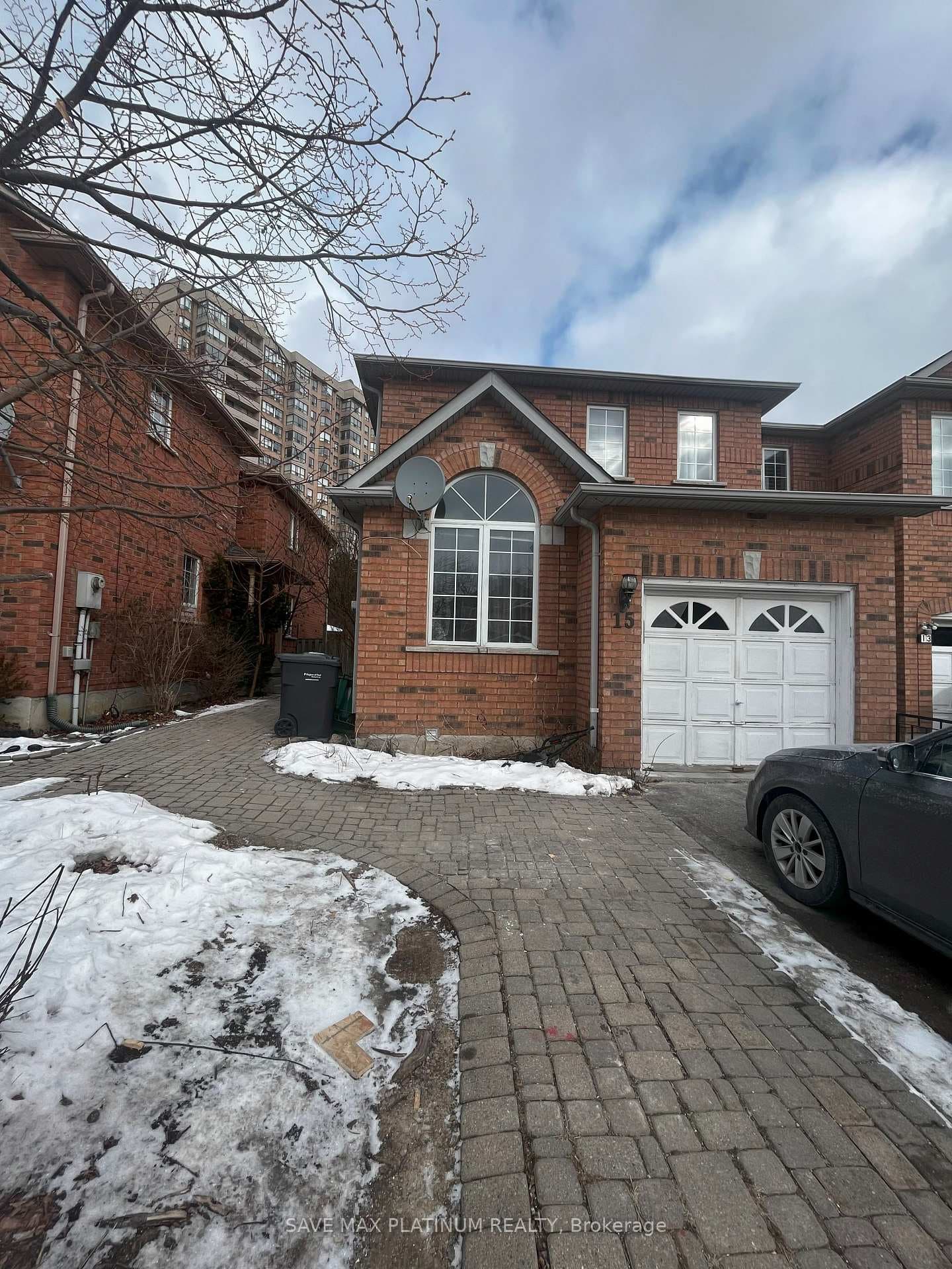 15 Berkindale Court, Brampton, ON L6Y 5G1 - Photo 1