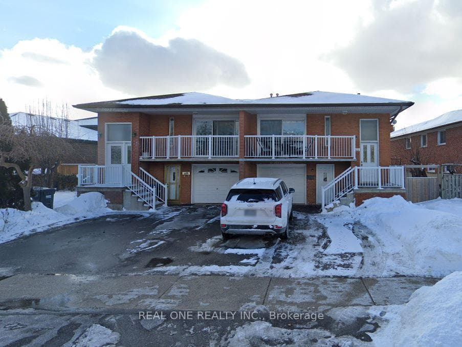 3622 Molly Avenue, Mississauga, ON L5A 3M5 - Photo 1