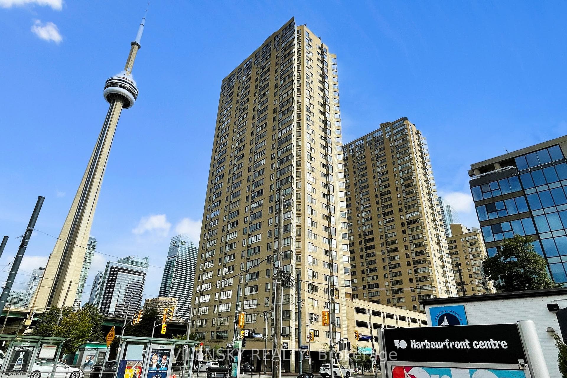 270 Queens Quay Unit 2607, Downtown Toronto / Waterfront, ON M5J 2N4 - Photo 1