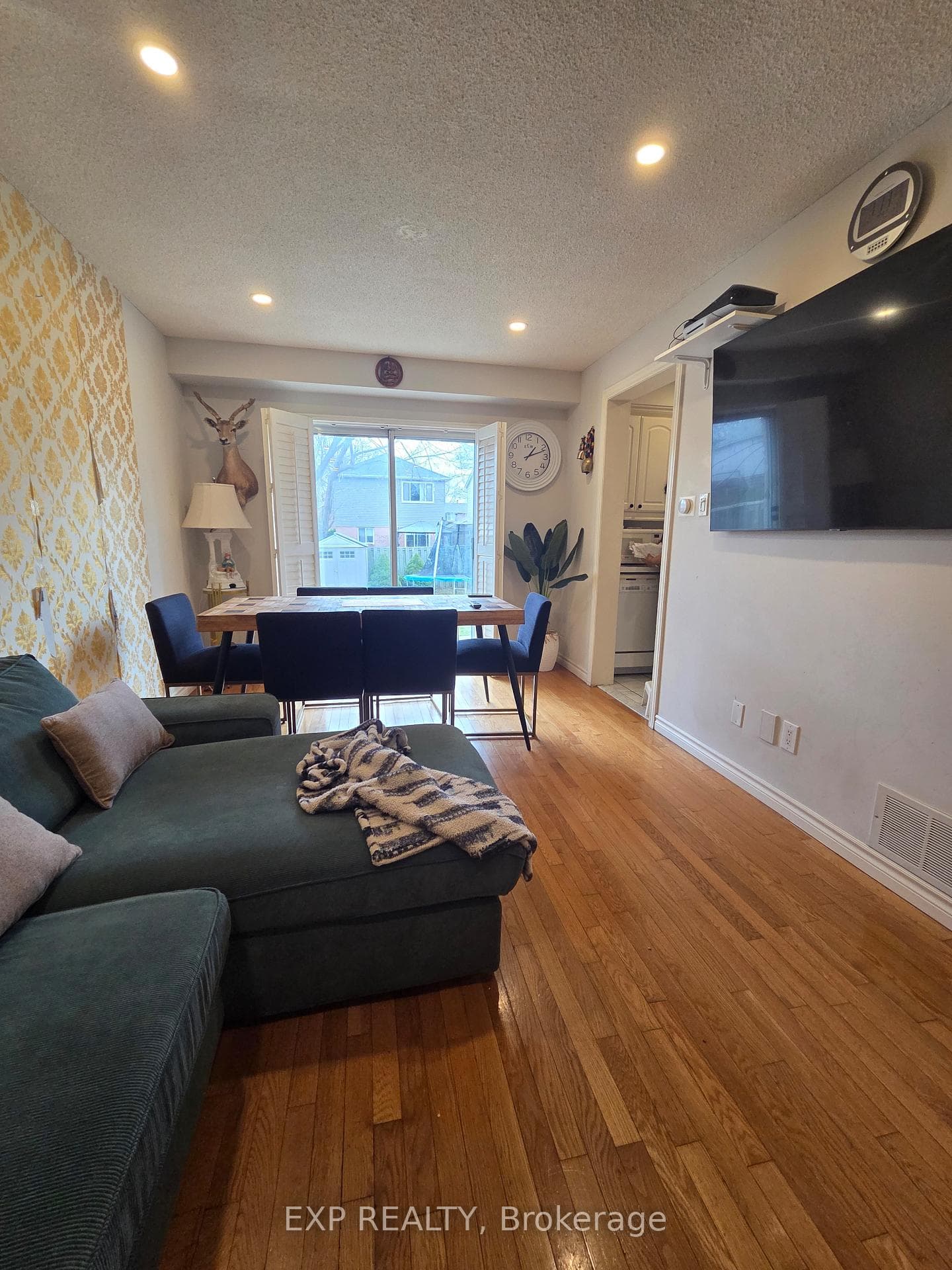 3082 Cantelon Crescent Unit Main, Mississauga, ON L5N 3J8 - Photo 1