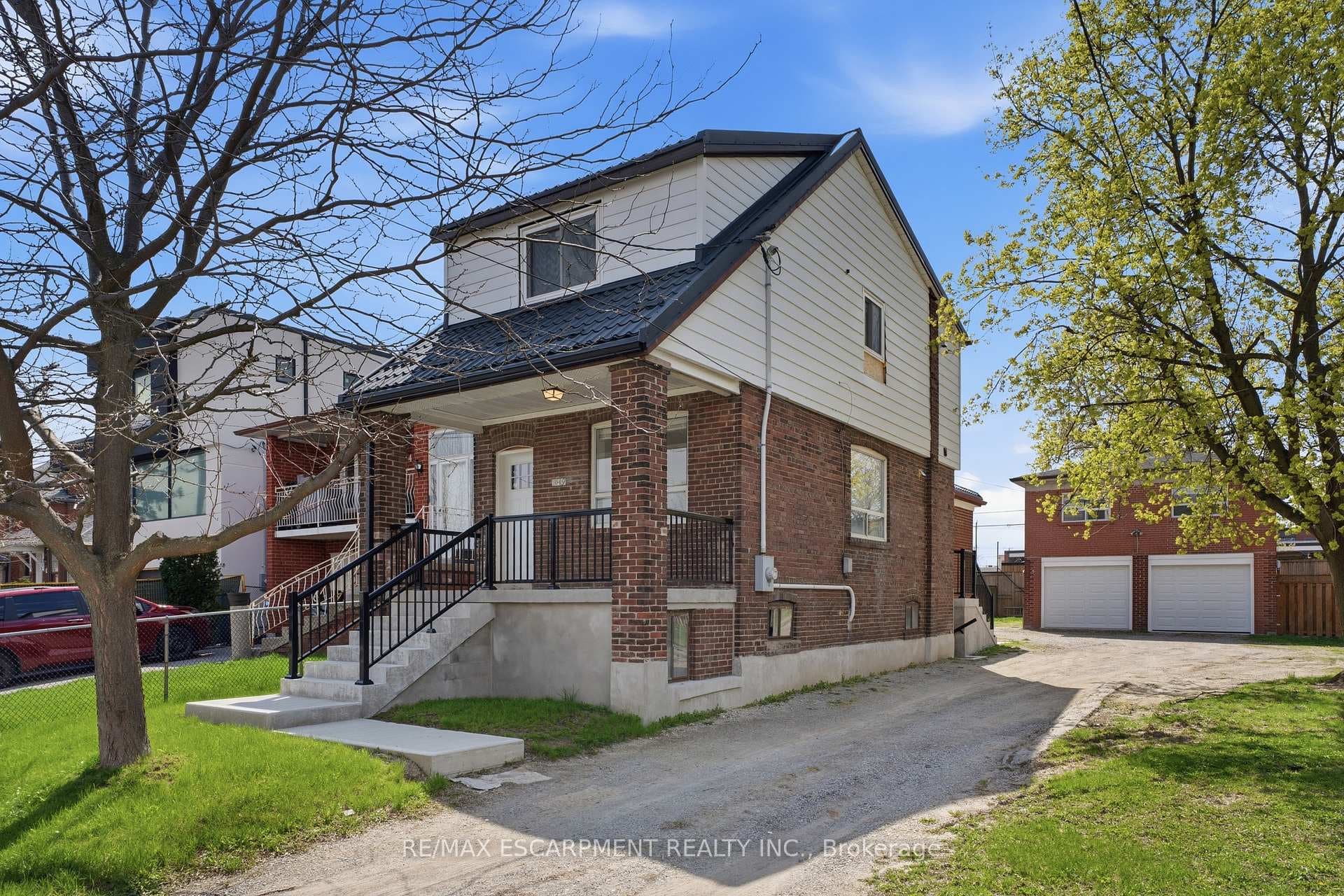 1049 Glencairn Avenue Unit MAIN FLOOR, York / Weston, ON M6B 2B1 - Photo 1