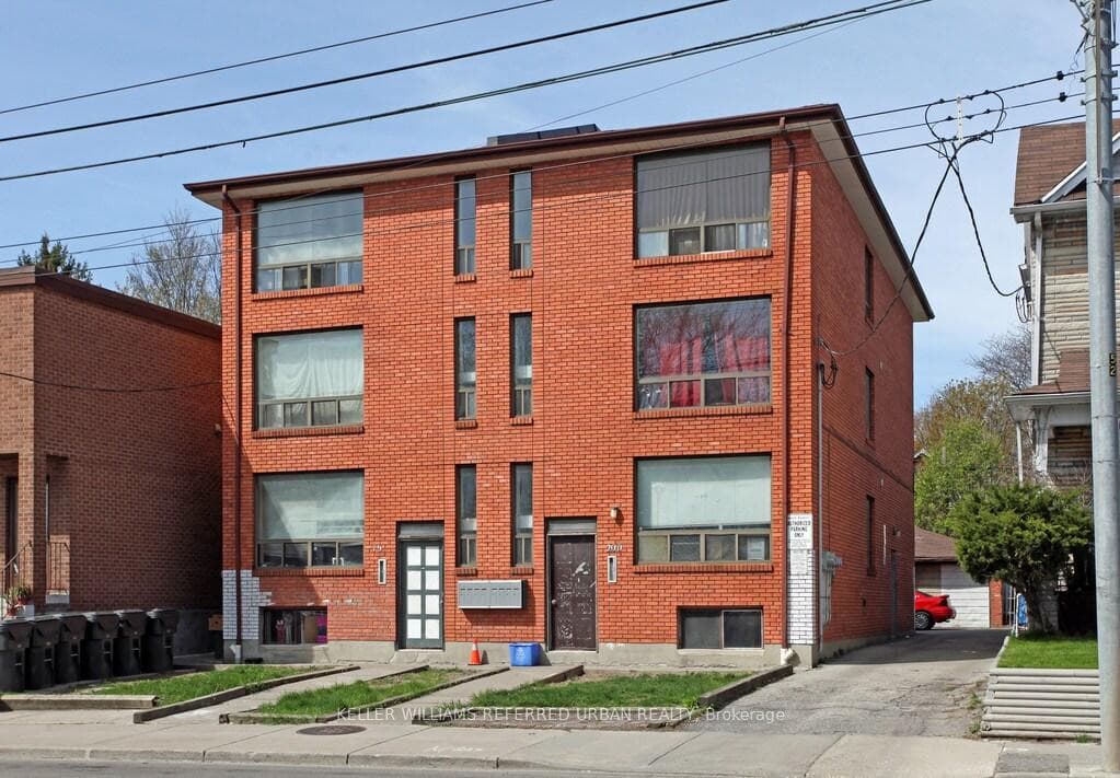 198 Coxwell Avenue Unit Basement, Riverdale / Leslieville, ON M3L 3B2 - Photo 1