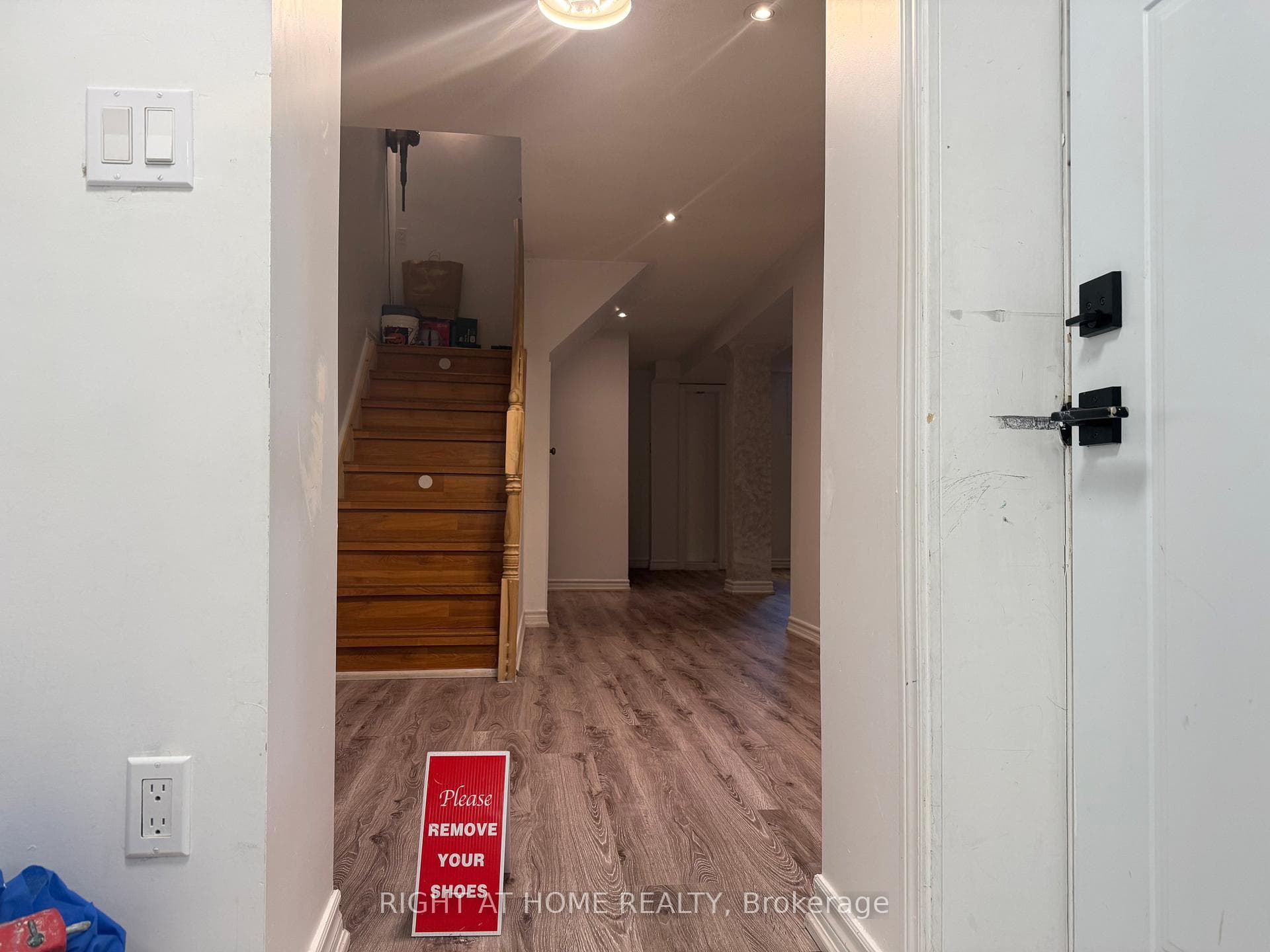 106 East Avenue, Rouge / Port Union / Malvern, ON M1C 3P4 - Photo 1