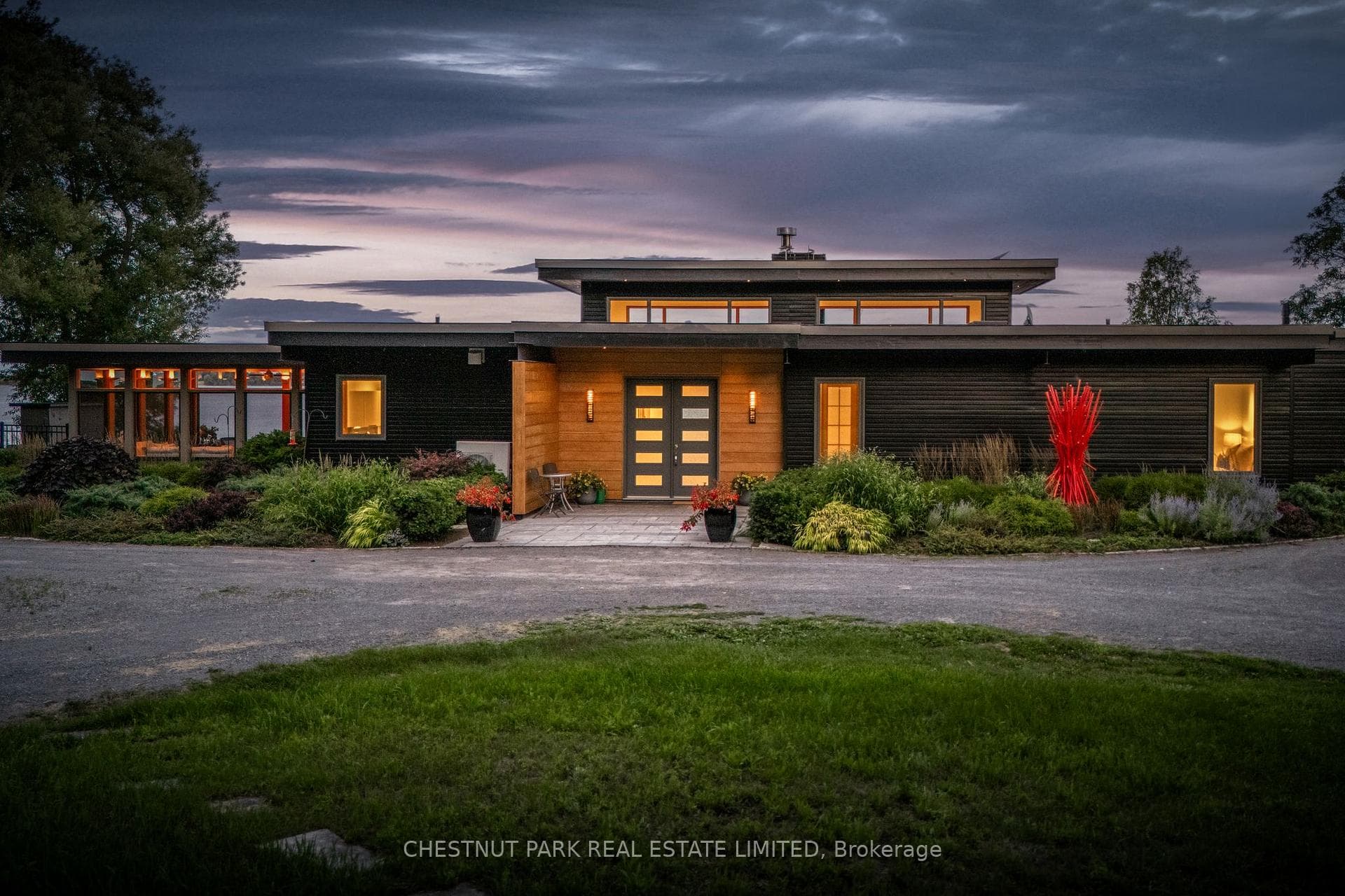 137 Loves Lane, Prince Edward County