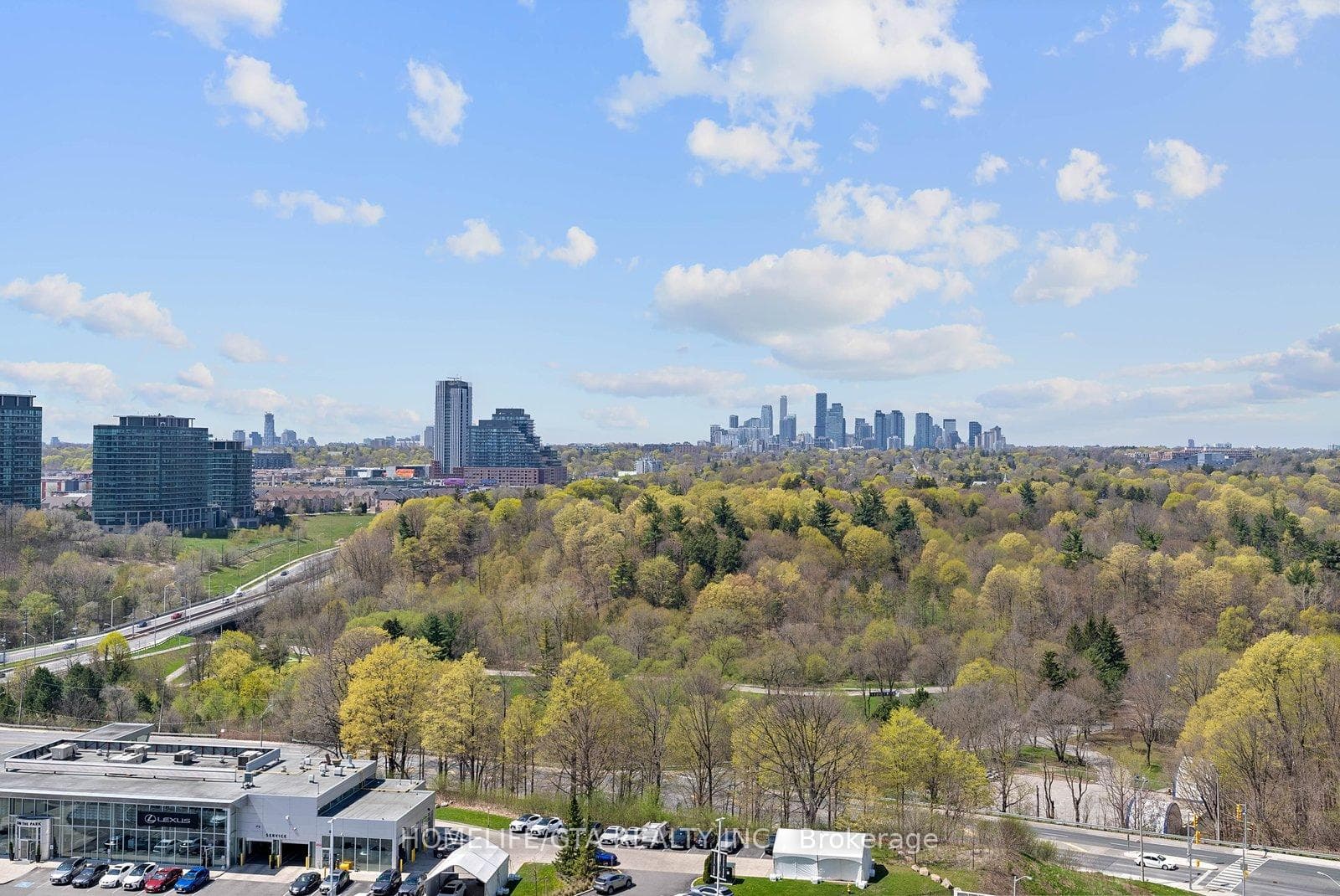 30 Inn On The Park Drive Unit 1301, Don Mills / Parkwoods / Victoria Village, ON M3C 0P8 - Photo 1