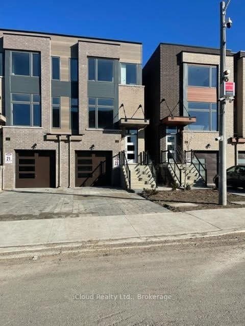 33 Wild Rose Gardens Unit A, York / Weston, ON M6L 0A5 - Photo 1